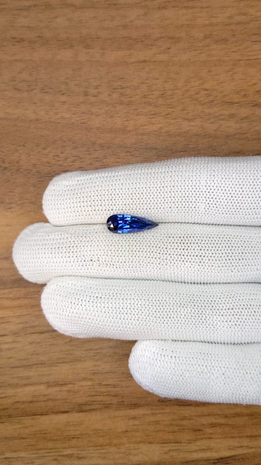 2.61 Ct. Blue Sapphire from Ceylon (Sri Lanka) Size Video