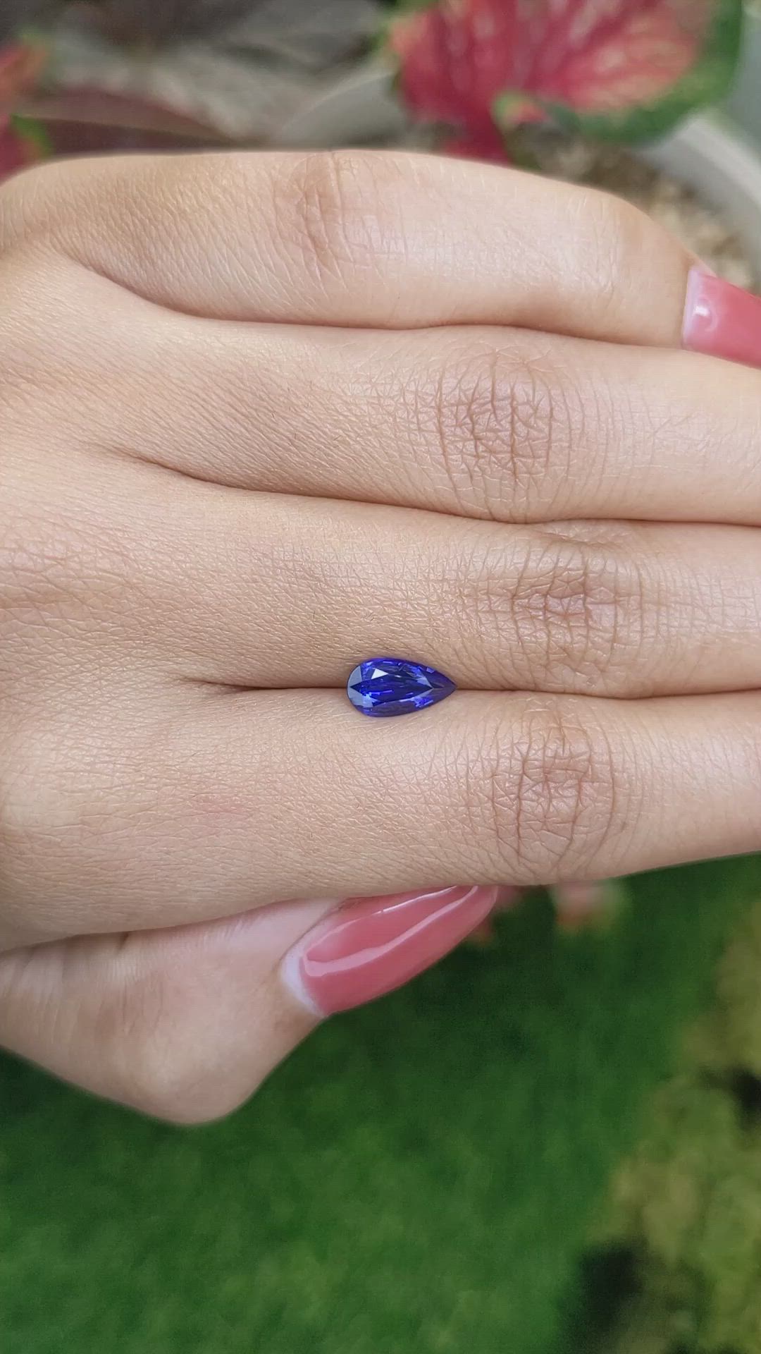 1.17 Ct. Blue Sapphire from Ceylon (Sri Lanka) Size Video