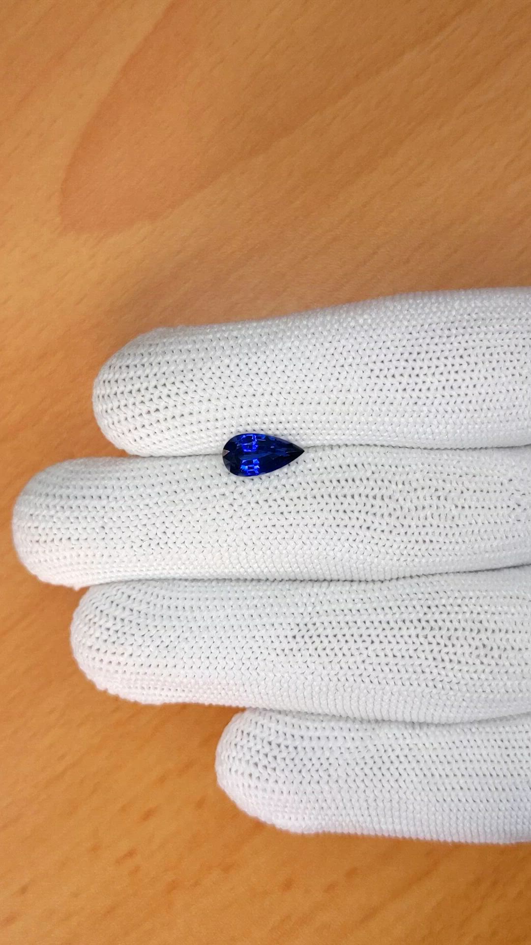 1.35 Ct. Blue Sapphire from Ceylon (Sri Lanka) Size Video