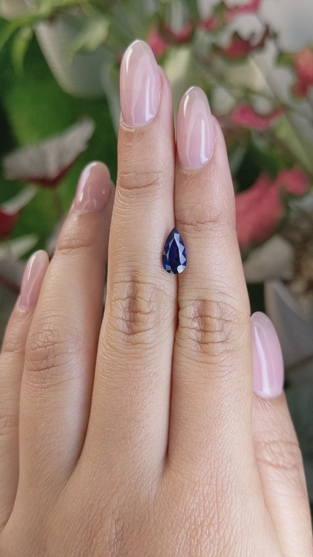 1.35 Ct. Blue Sapphire from Ceylon (Sri Lanka) Size Video