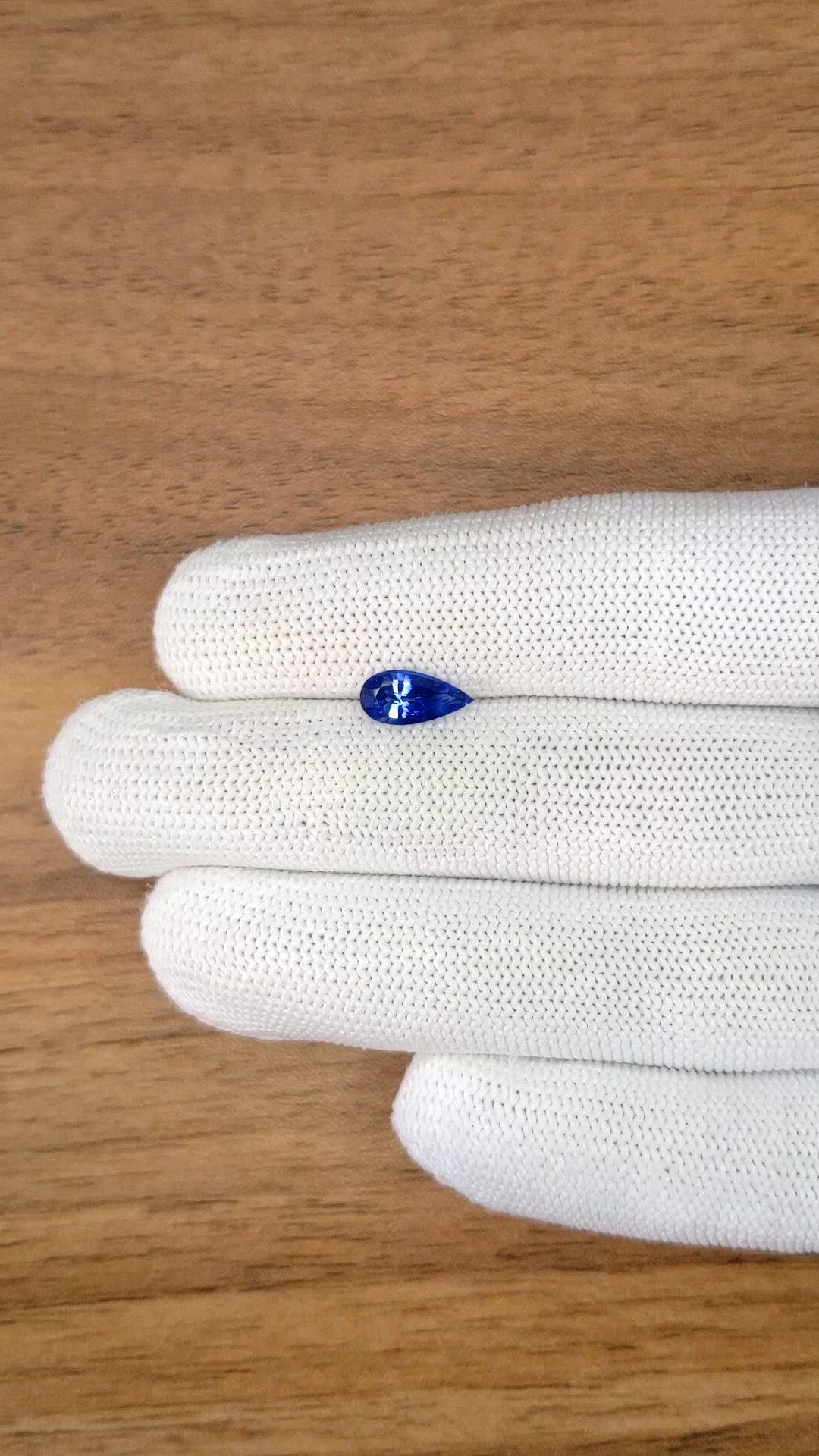 1.35 Ct. Blue Sapphire from Ceylon (Sri Lanka) Size Video
