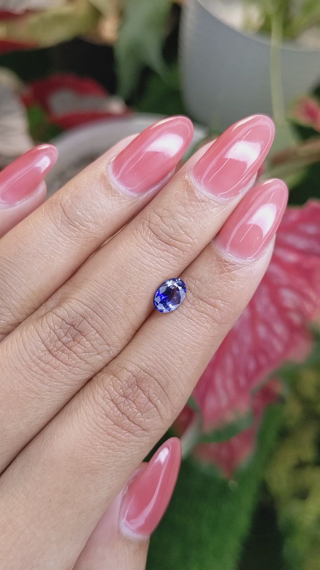 1.00 Ct. Blue Sapphire from Ceylon (Sri Lanka) Size Video