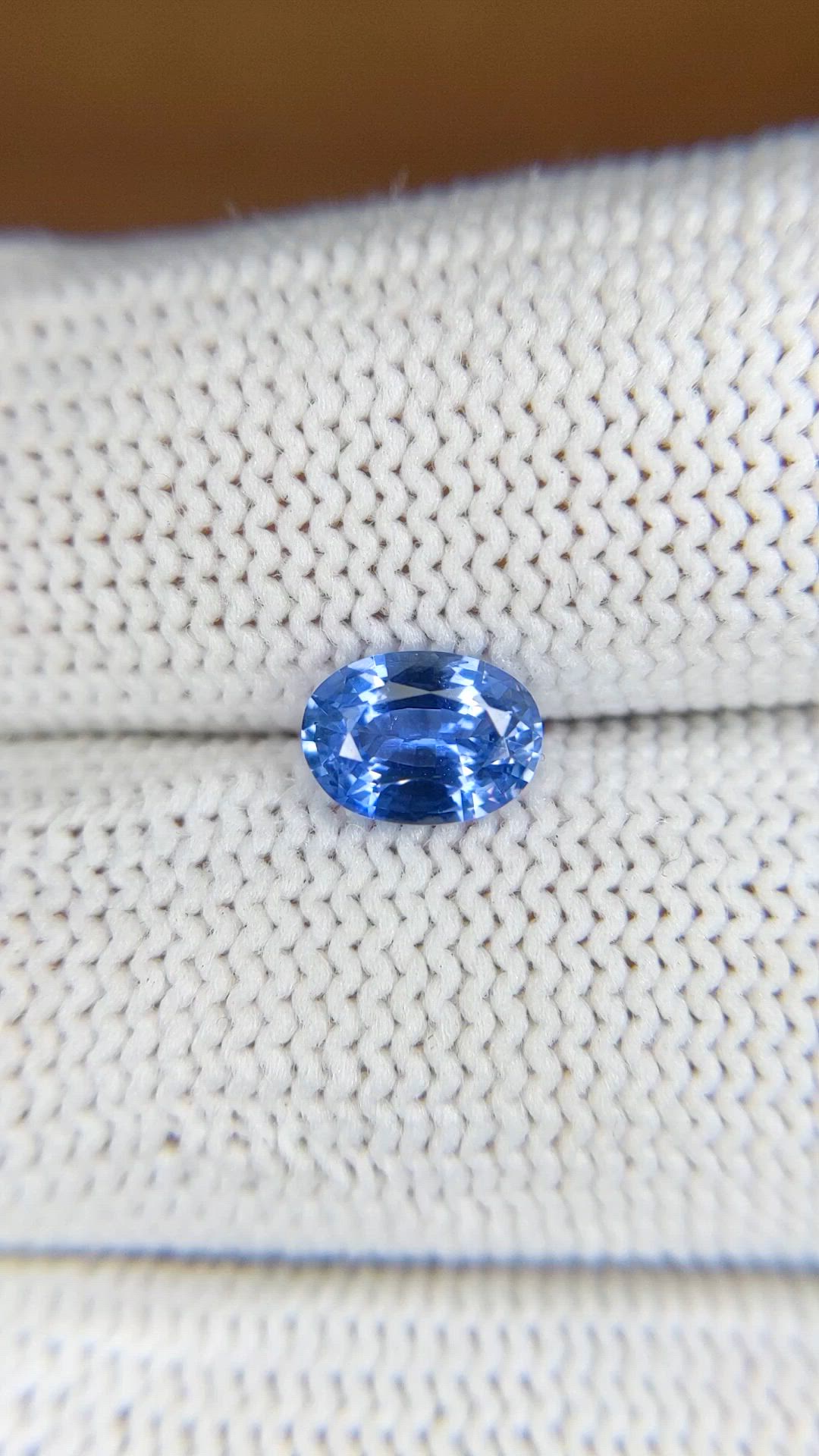1.10 Ct. Blue Sapphire from Ceylon (Sri Lanka) Size Video