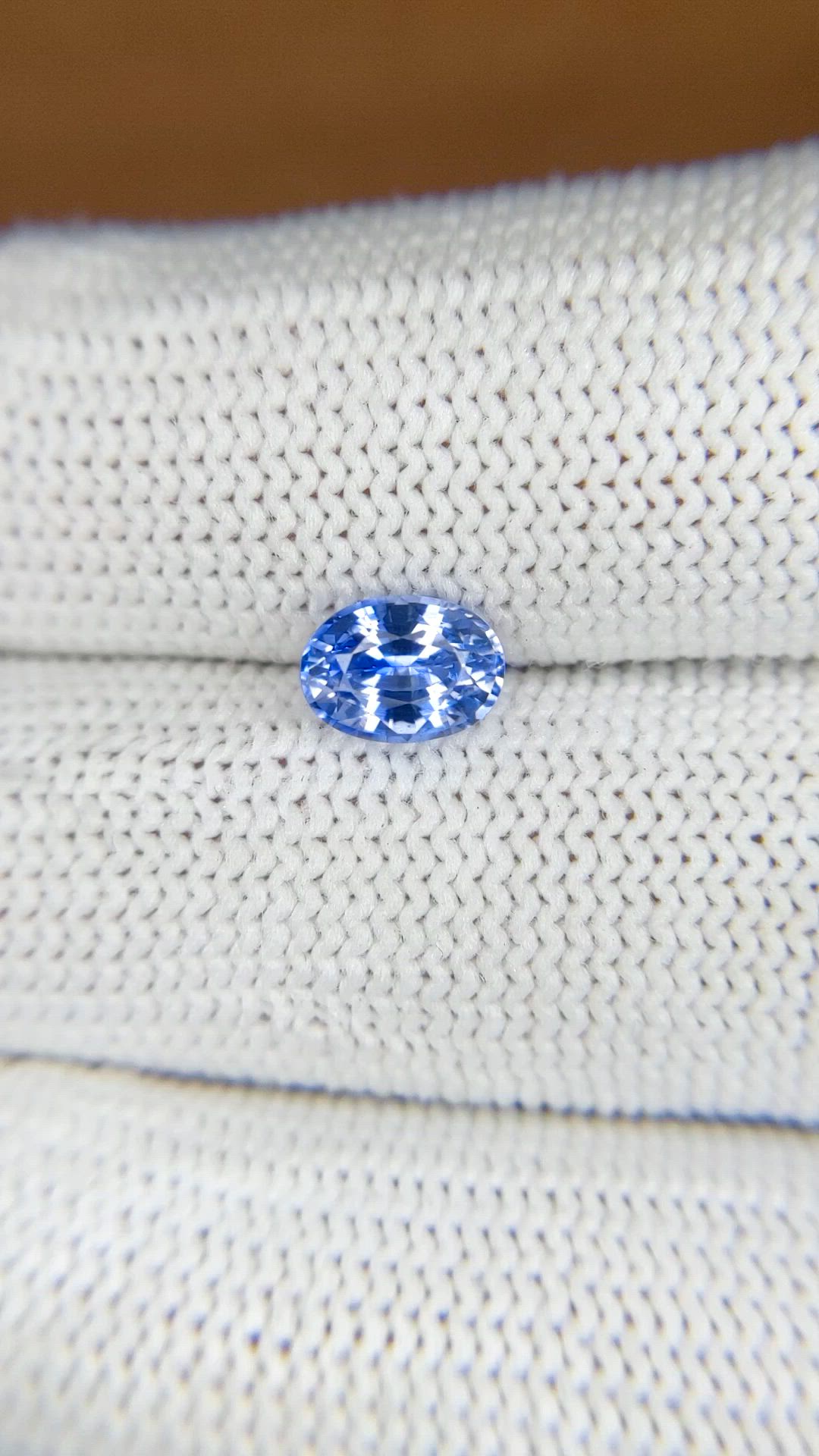 1.23 Ct. Blue Sapphire from Ceylon (Sri Lanka) Size Video