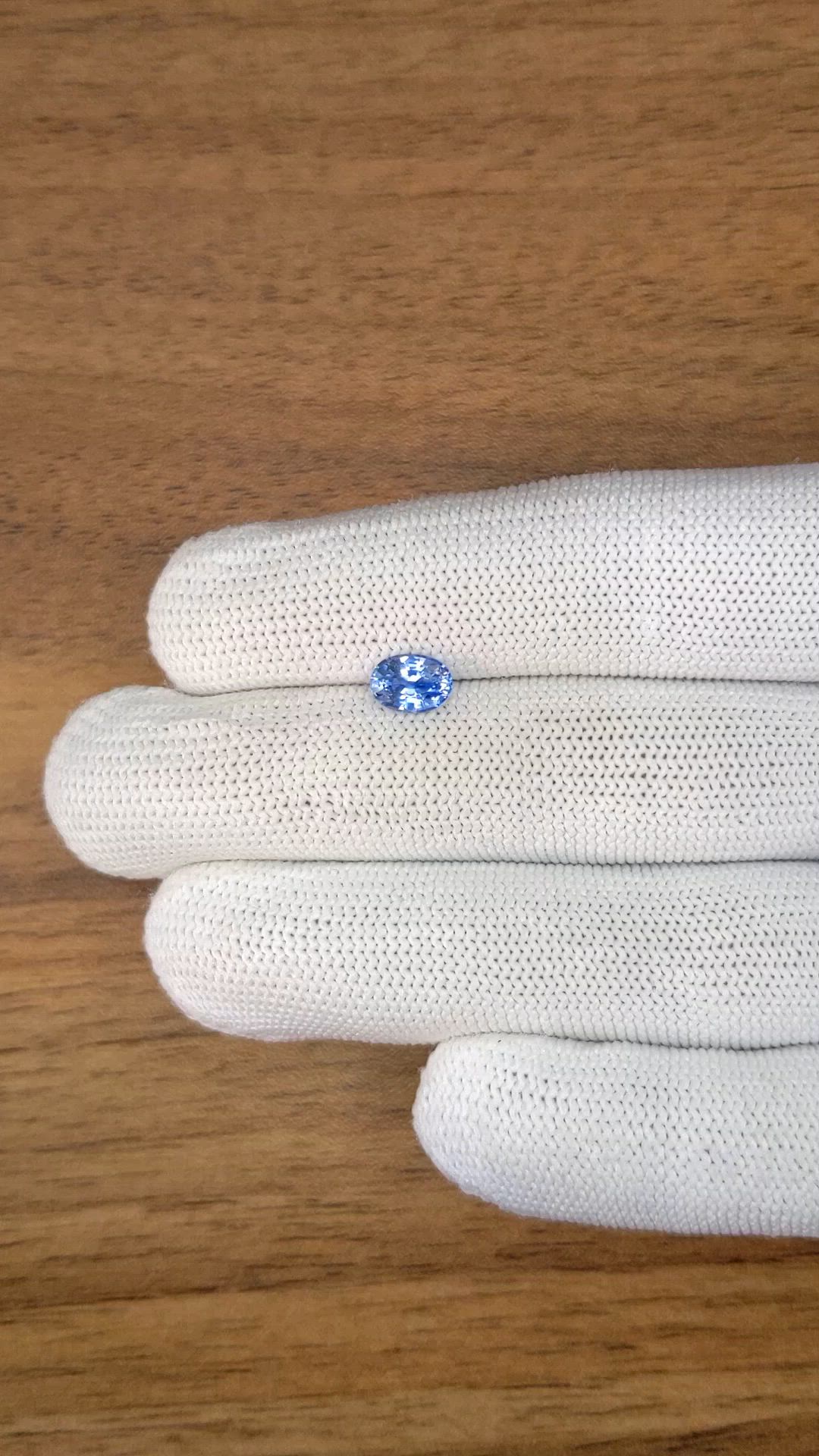 1.23 Ct. Blue Sapphire from Ceylon (Sri Lanka) Size Video