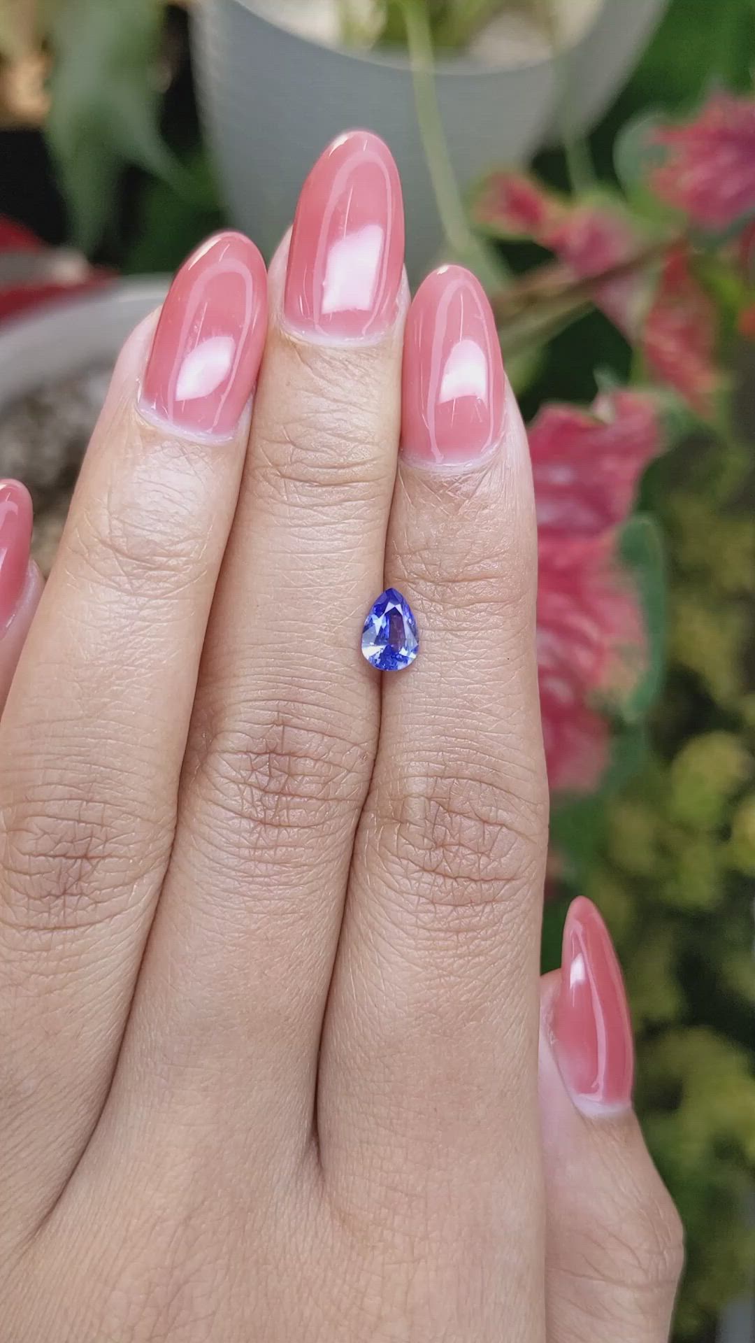 0.75 Ct. Blue Sapphire from Ceylon (Sri Lanka) Size Video