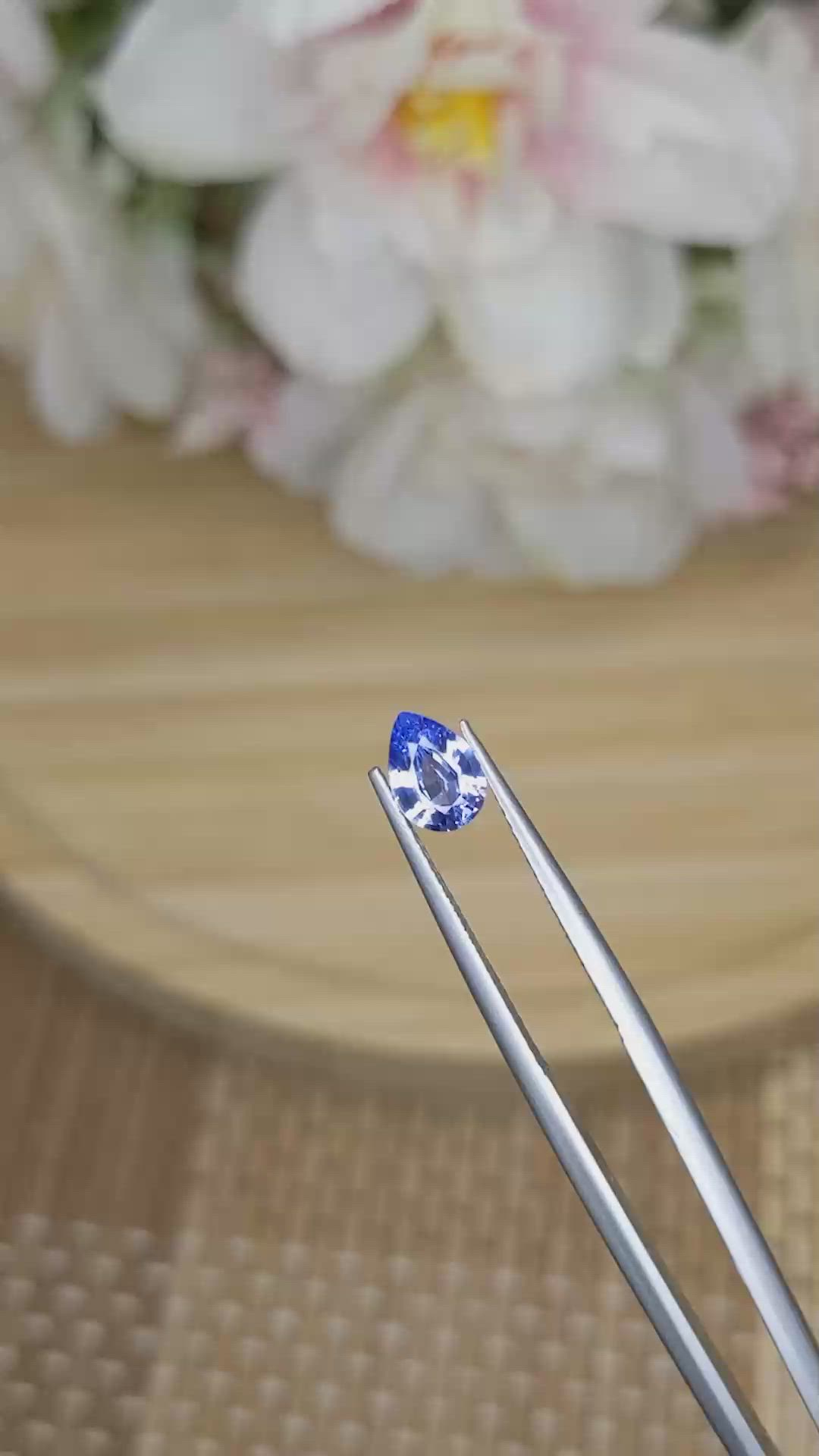 0.85 Ct. Blue Sapphire from Ceylon (Sri Lanka) Size Video