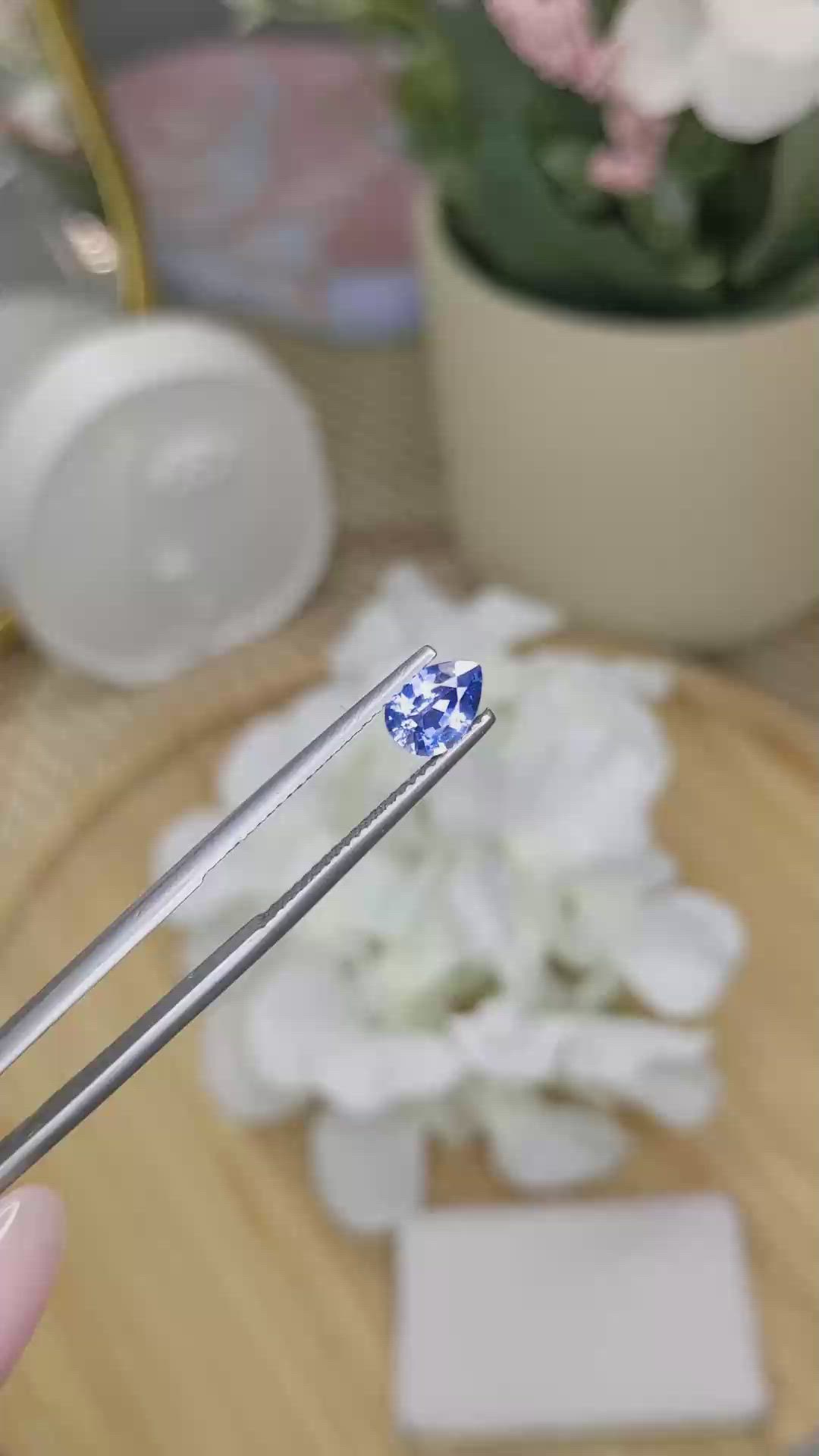 0.93 Ct. Blue Sapphire from Ceylon (Sri Lanka) Size Video