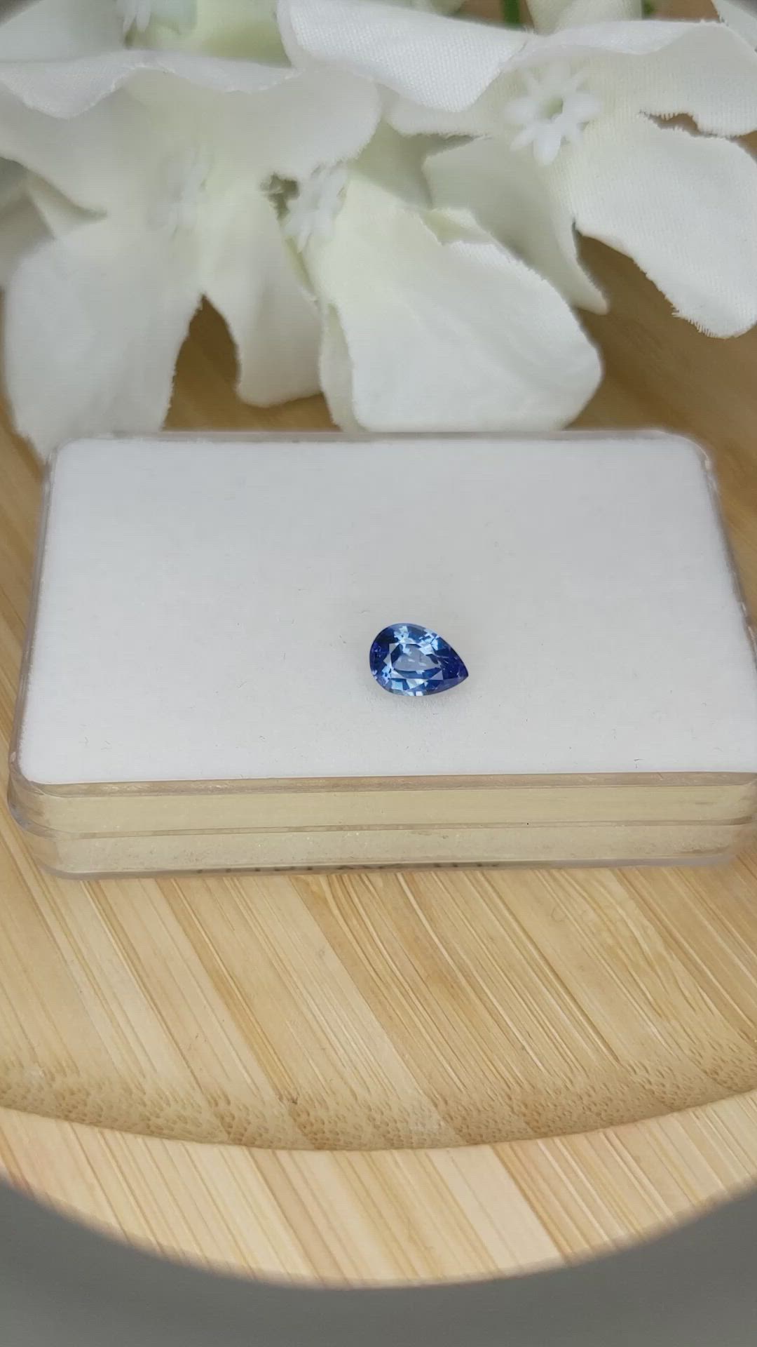 0.95 Ct. Blue Sapphire from Ceylon (Sri Lanka) Size Video