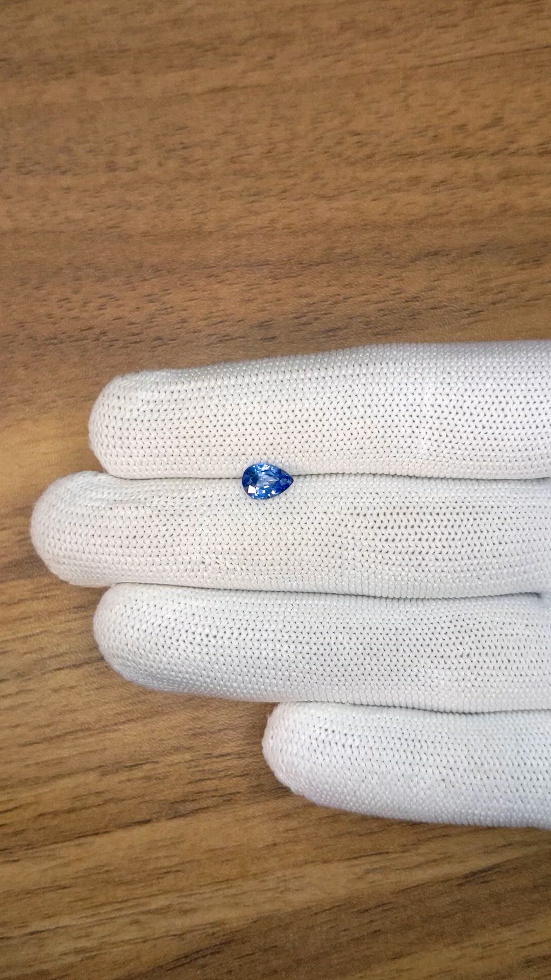 0.95 Ct. Blue Sapphire from Ceylon (Sri Lanka) Size Video