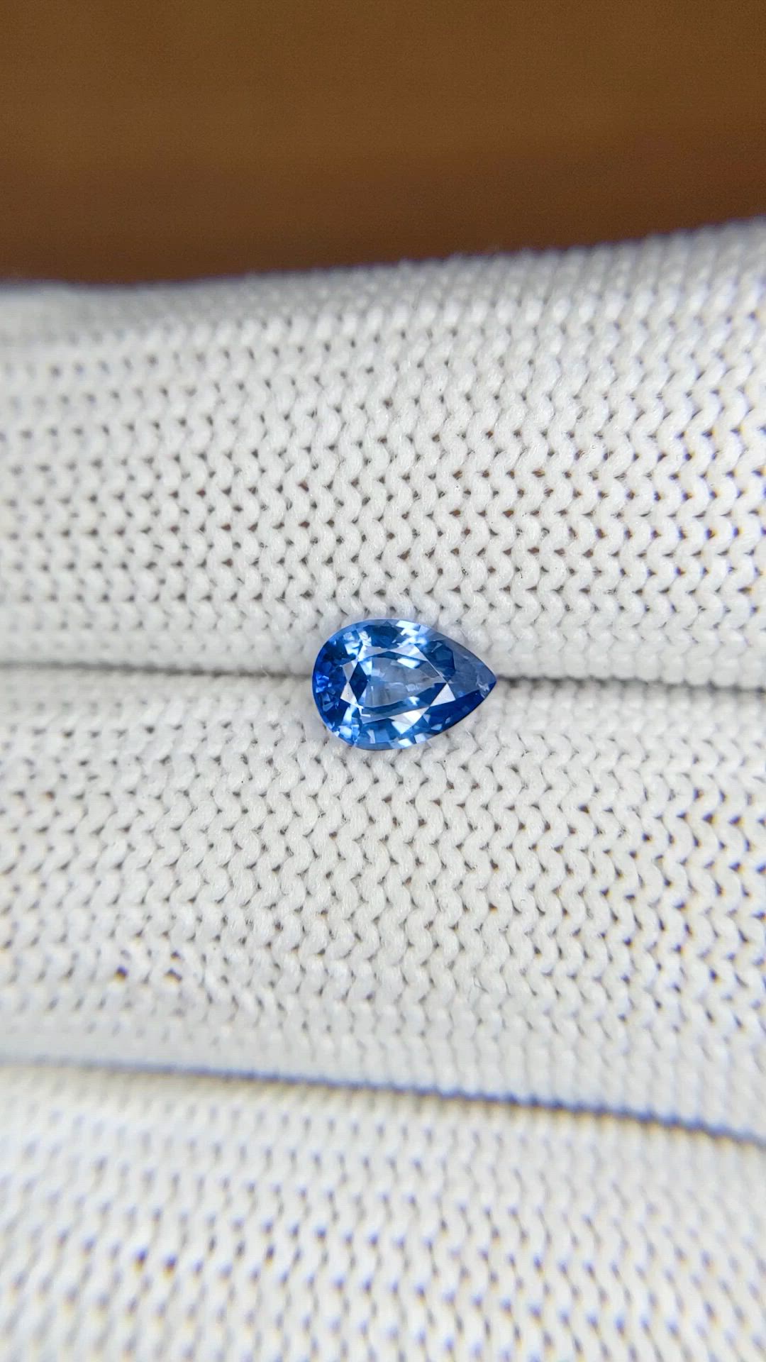 0.95 Ct. Blue Sapphire from Ceylon (Sri Lanka) Size Video