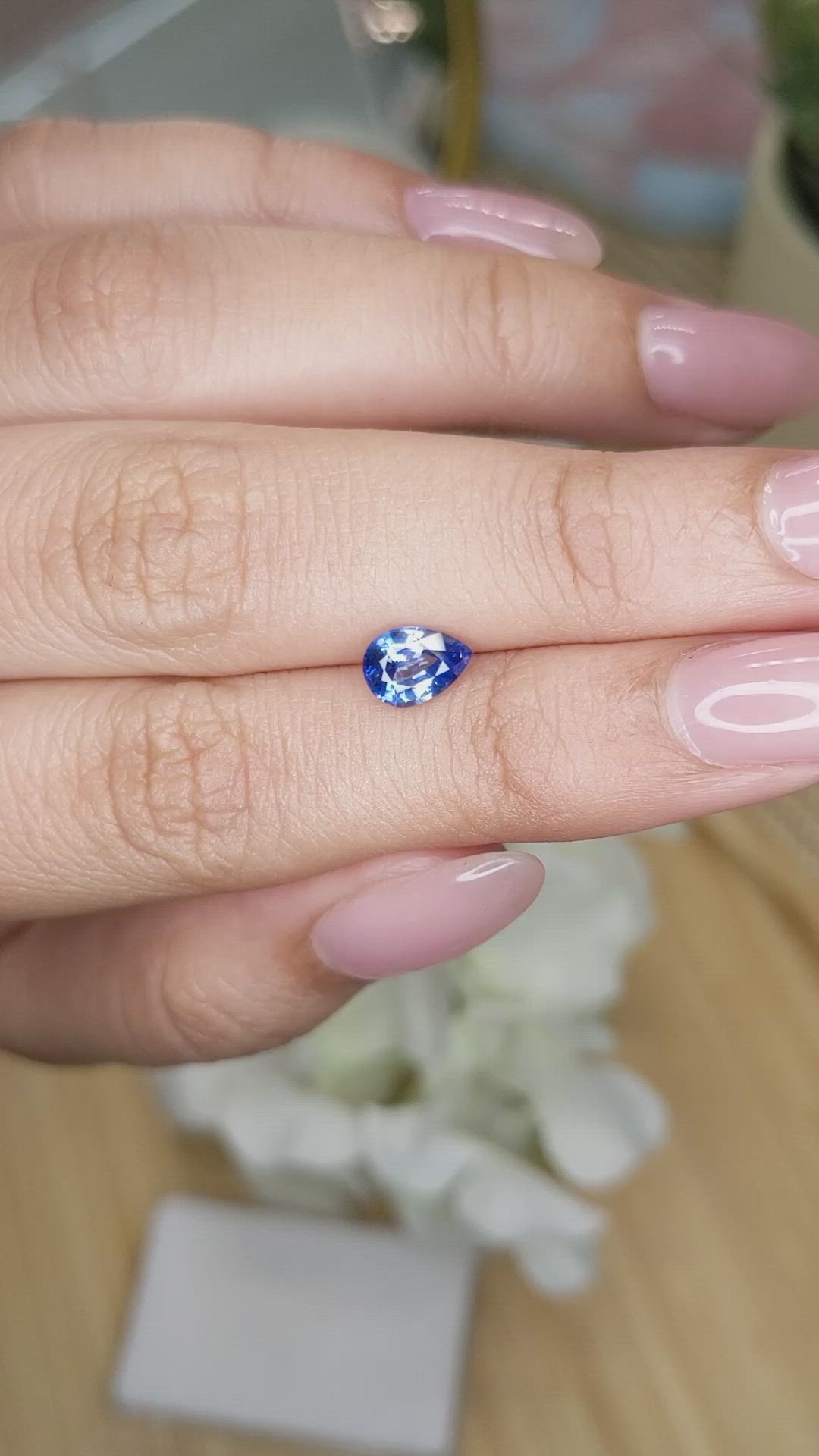 0.95 Ct. Blue Sapphire from Ceylon (Sri Lanka) Size Video