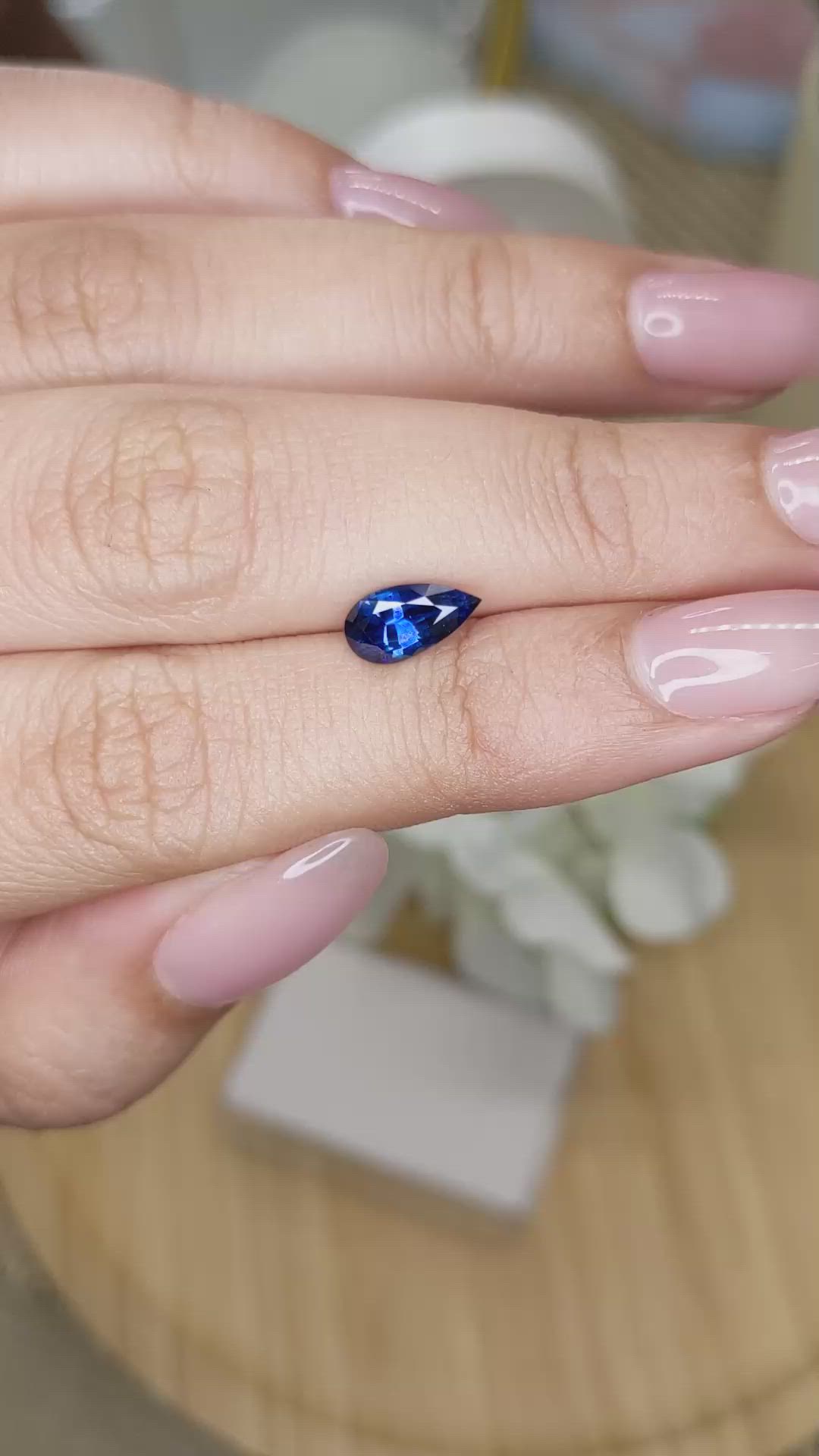 1.06 Ct. Blue Sapphire from Ceylon (Sri Lanka) Size Video