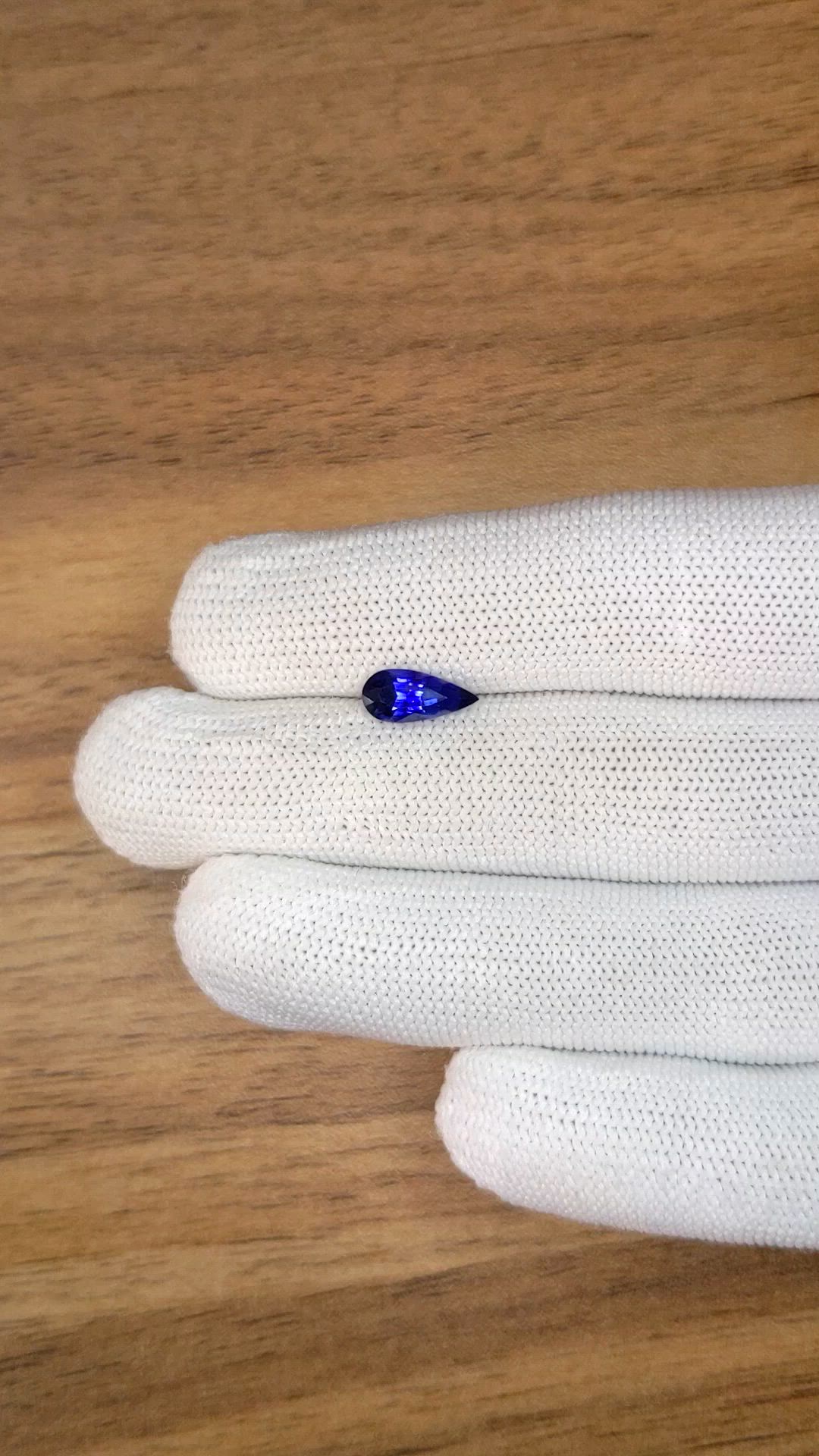 1.55 Ct. Blue Sapphire from Ceylon (Sri Lanka) Size Video
