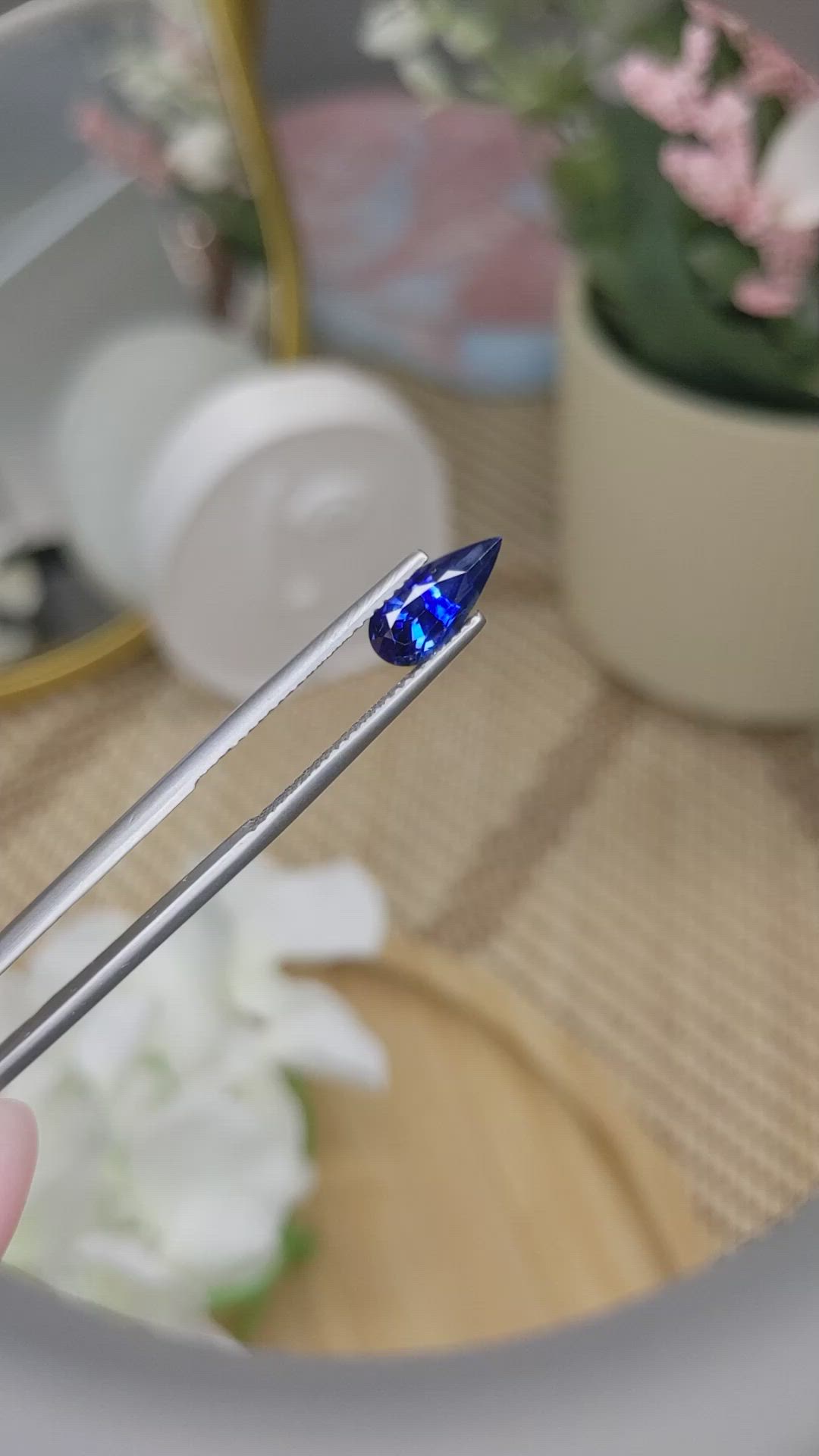 1.55 Ct. Blue Sapphire from Ceylon (Sri Lanka) Size Video