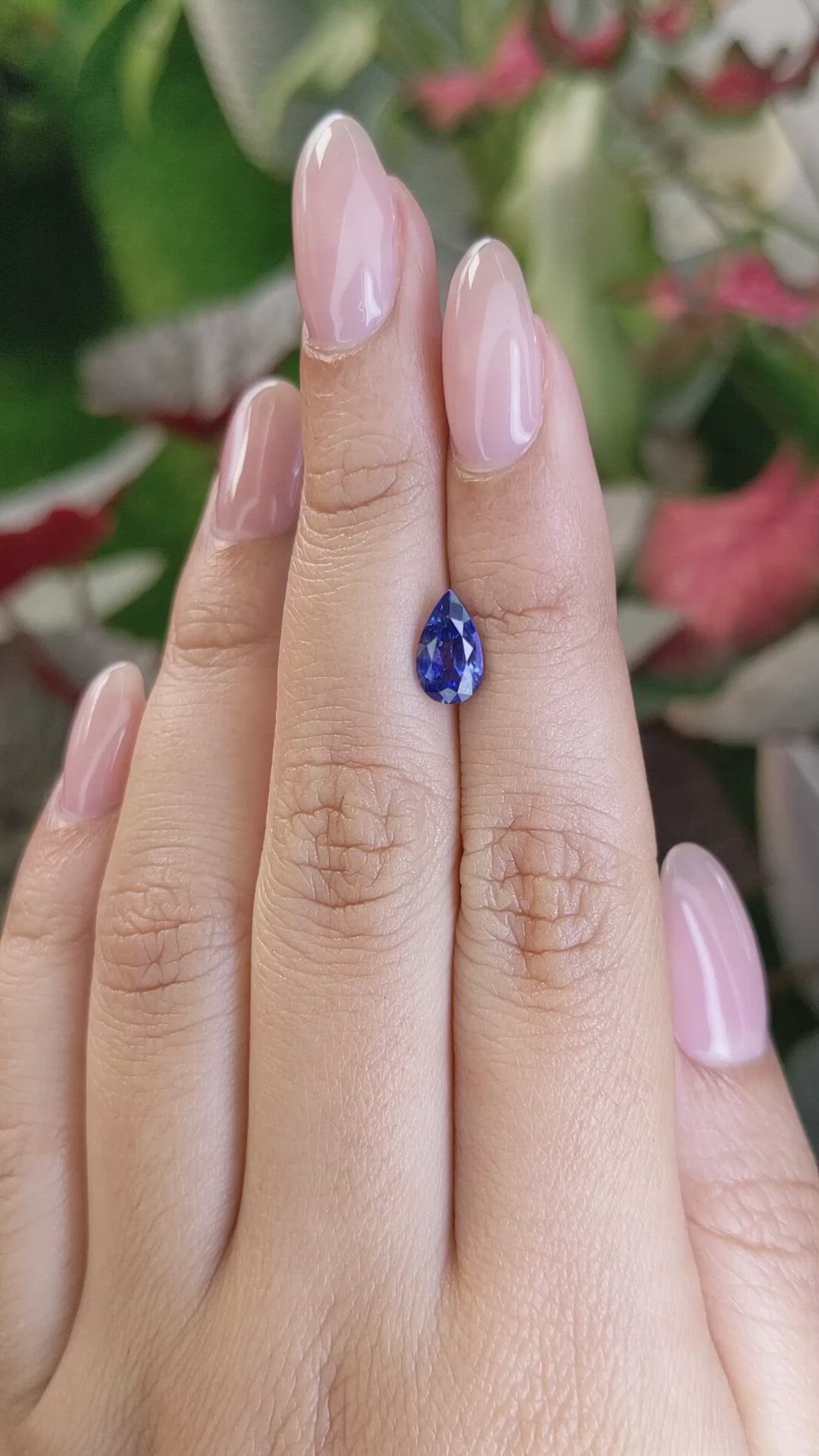 1.55 Ct. Blue Sapphire from Ceylon (Sri Lanka) Size Video