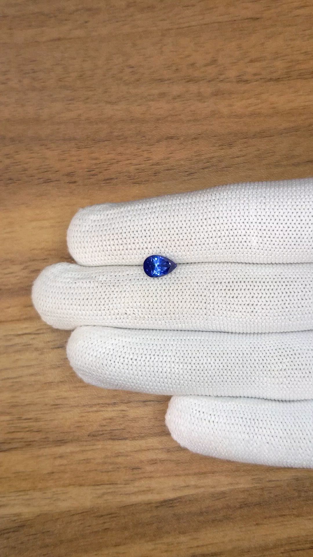 1.43 Ct. Blue Sapphire from Ceylon (Sri Lanka) Size Video