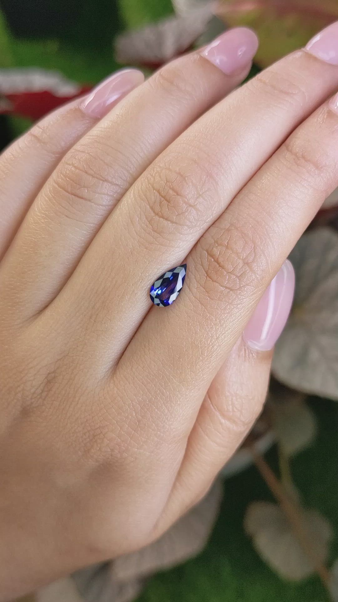 1.11 Ct. Blue Sapphire from Ceylon (Sri Lanka) Size Video