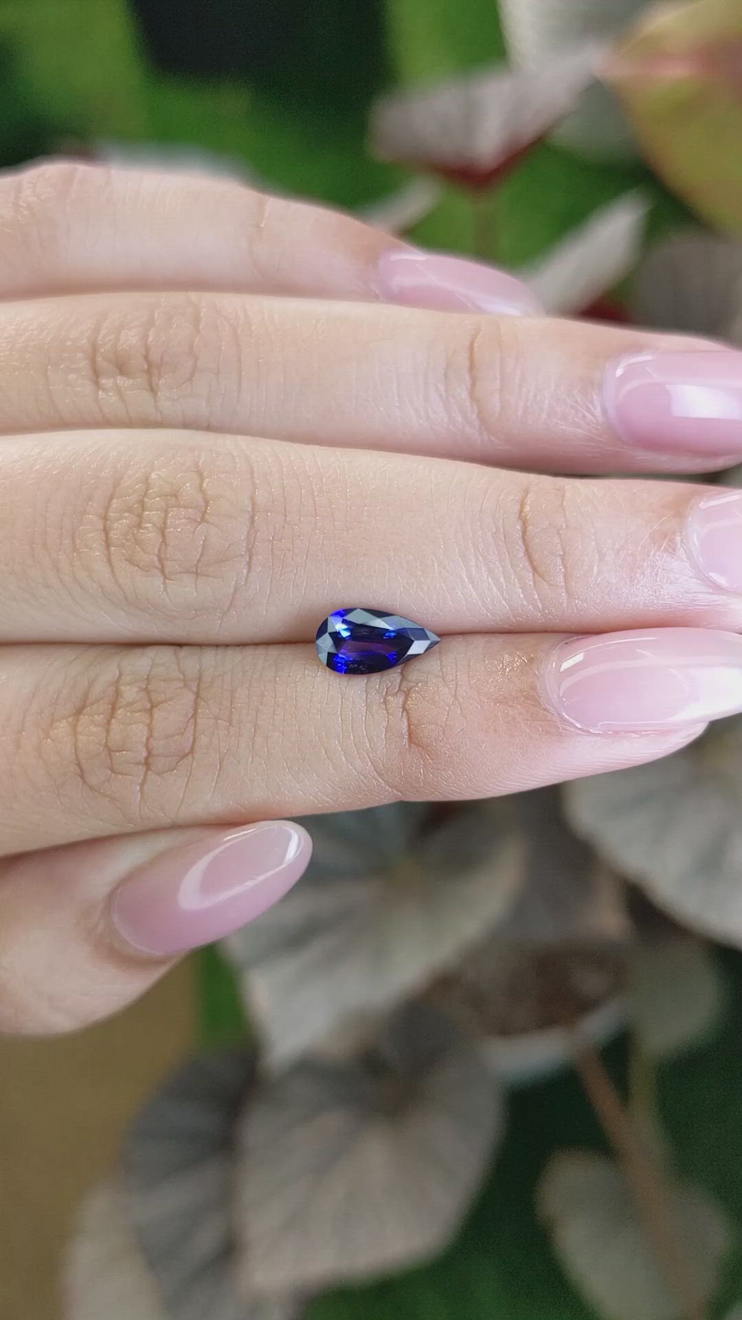 1.11 Ct. Blue Sapphire from Ceylon (Sri Lanka) Size Video