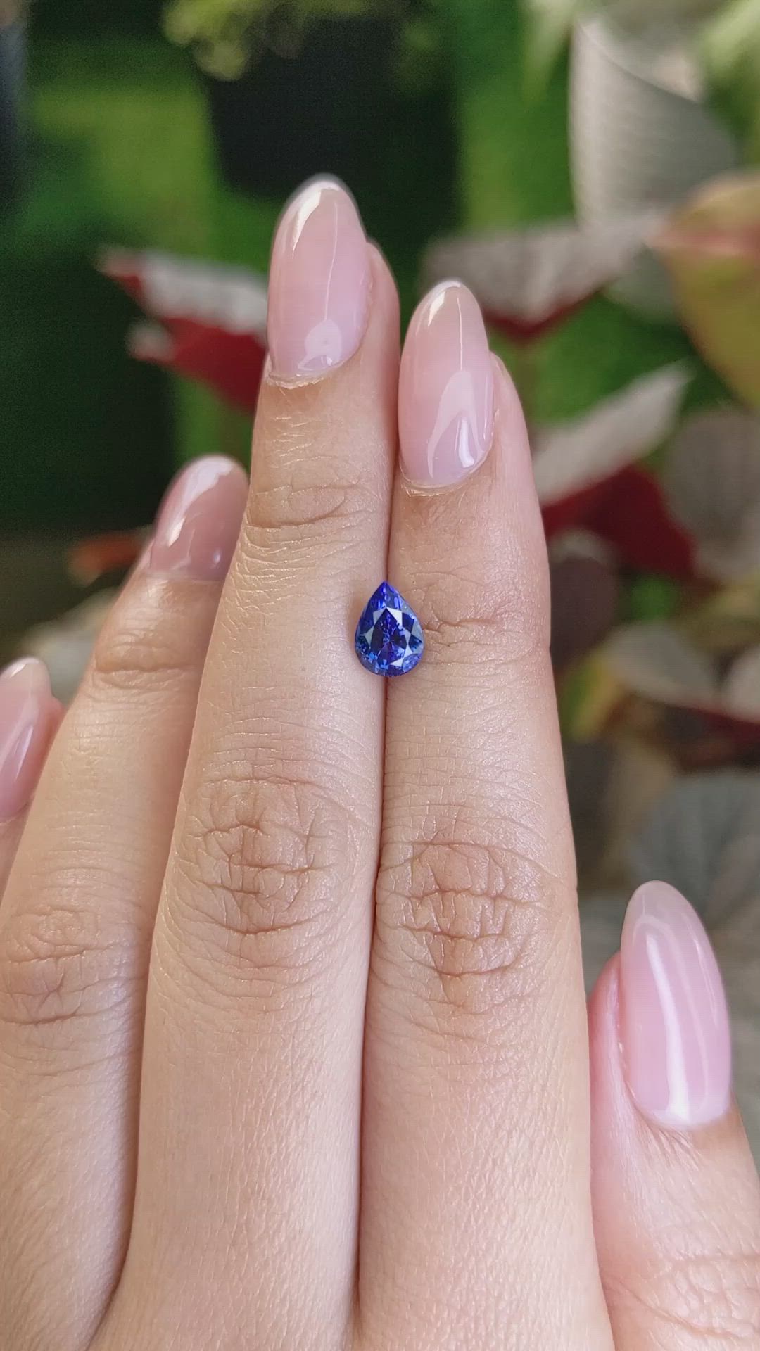 1.35 Ct. Blue Sapphire from Ceylon (Sri Lanka) Size Video