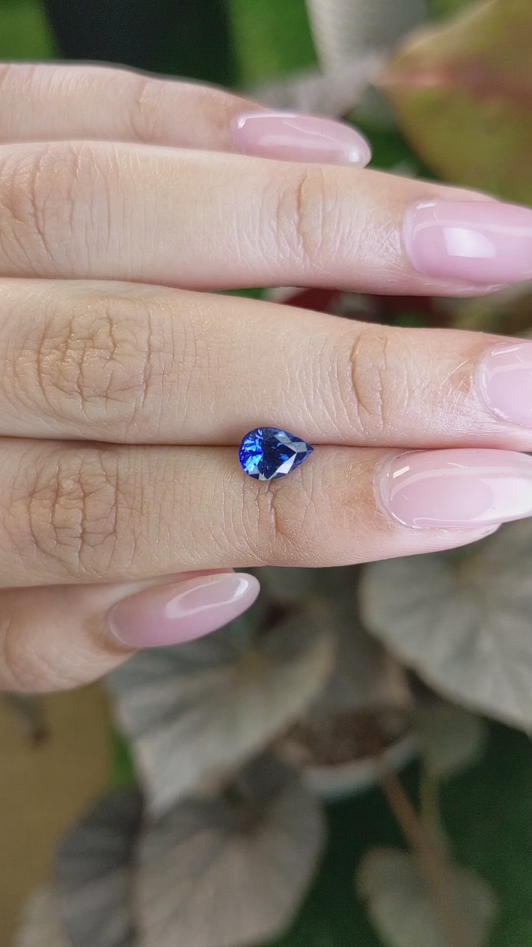 1.35 Ct. Blue Sapphire from Ceylon (Sri Lanka) Size Video