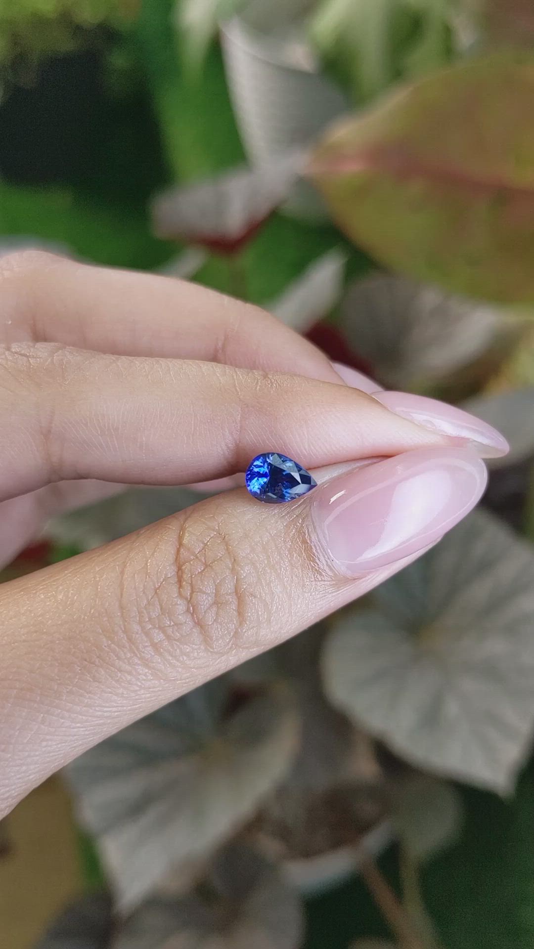 1.35 Ct. Blue Sapphire from Ceylon (Sri Lanka) Size Video