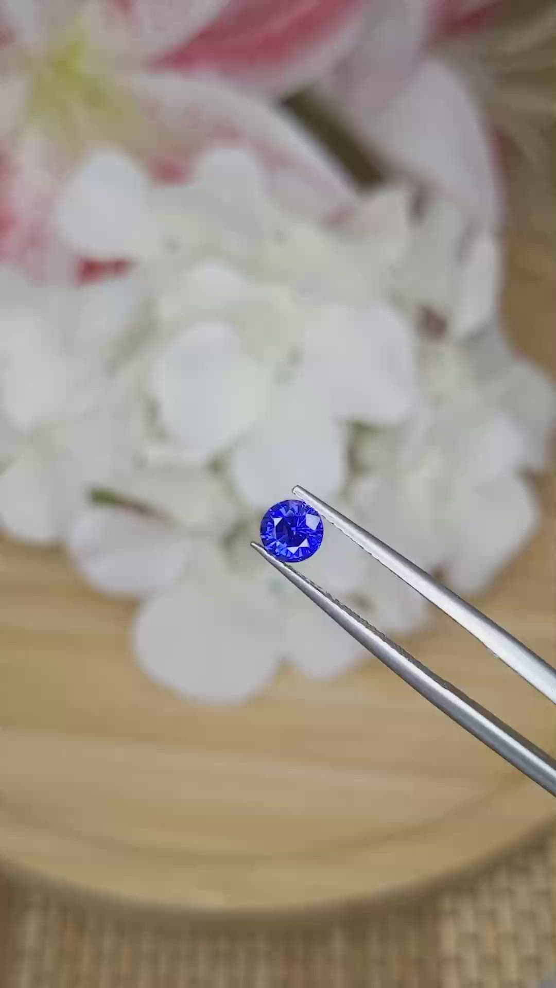 0.79 Ct. Blue Sapphire from Ceylon (Sri Lanka) Size Video