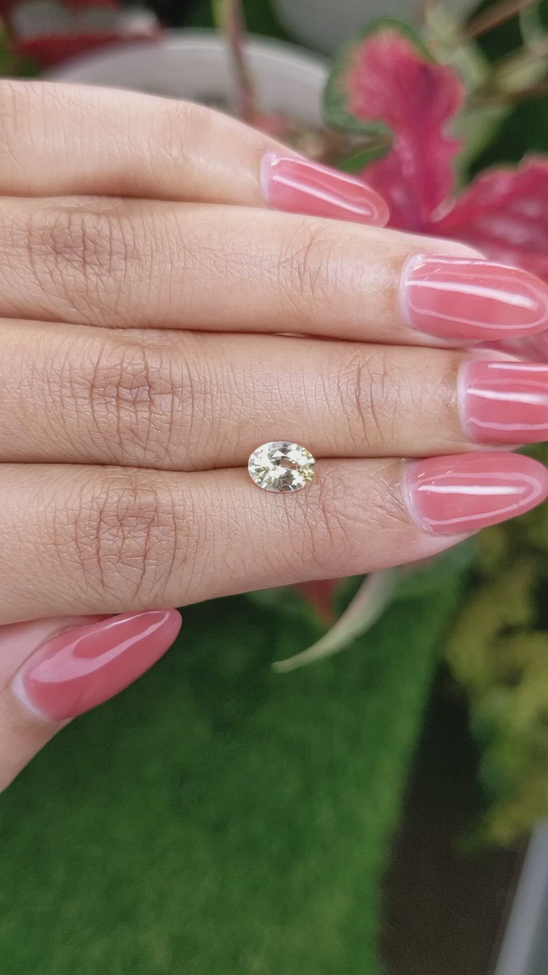 1.08 Ct. Yellow Sapphire from Ceylon (Sri Lanka) Size Video