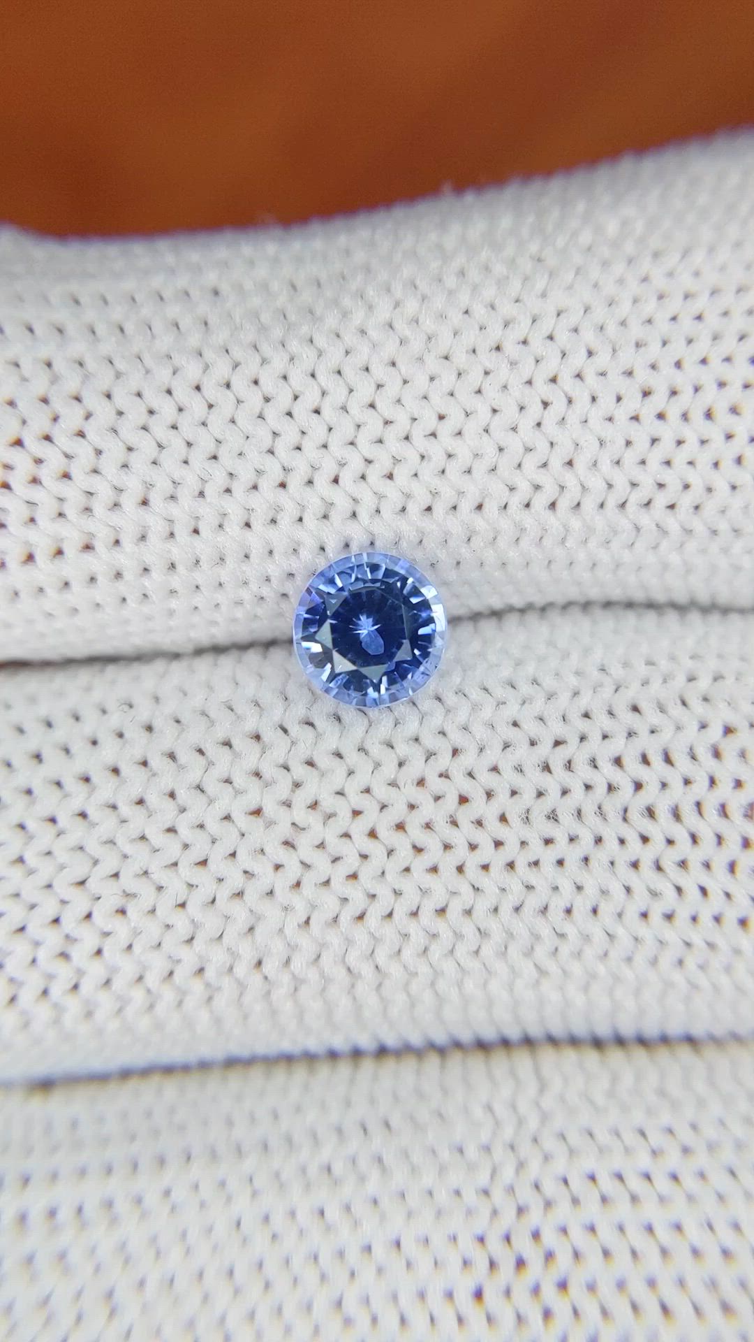 1.01 Ct. Blue Sapphire from Ceylon (Sri Lanka) Size Video