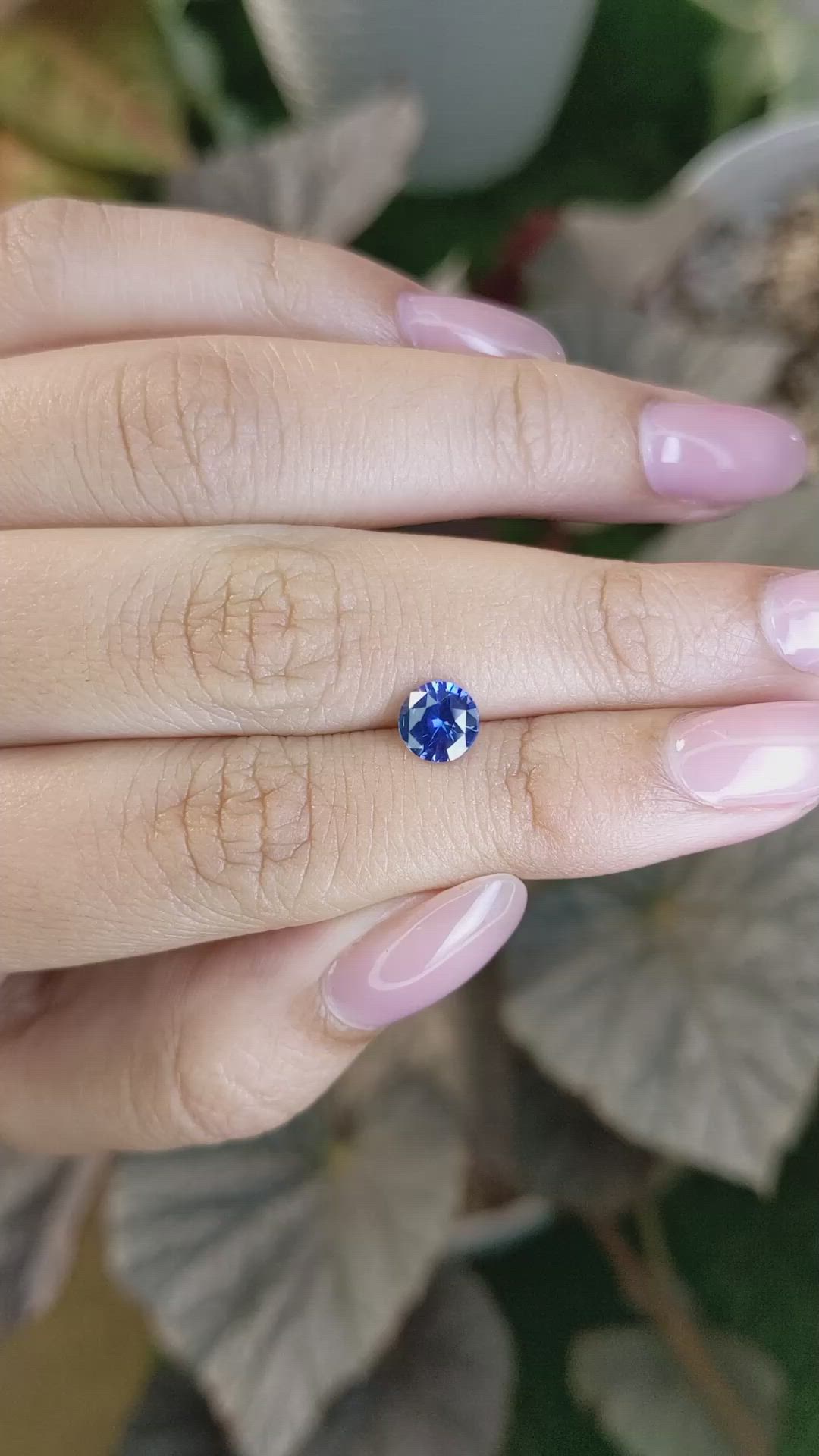 1.00 Ct. Blue Sapphire from Ceylon (Sri Lanka) Size Video