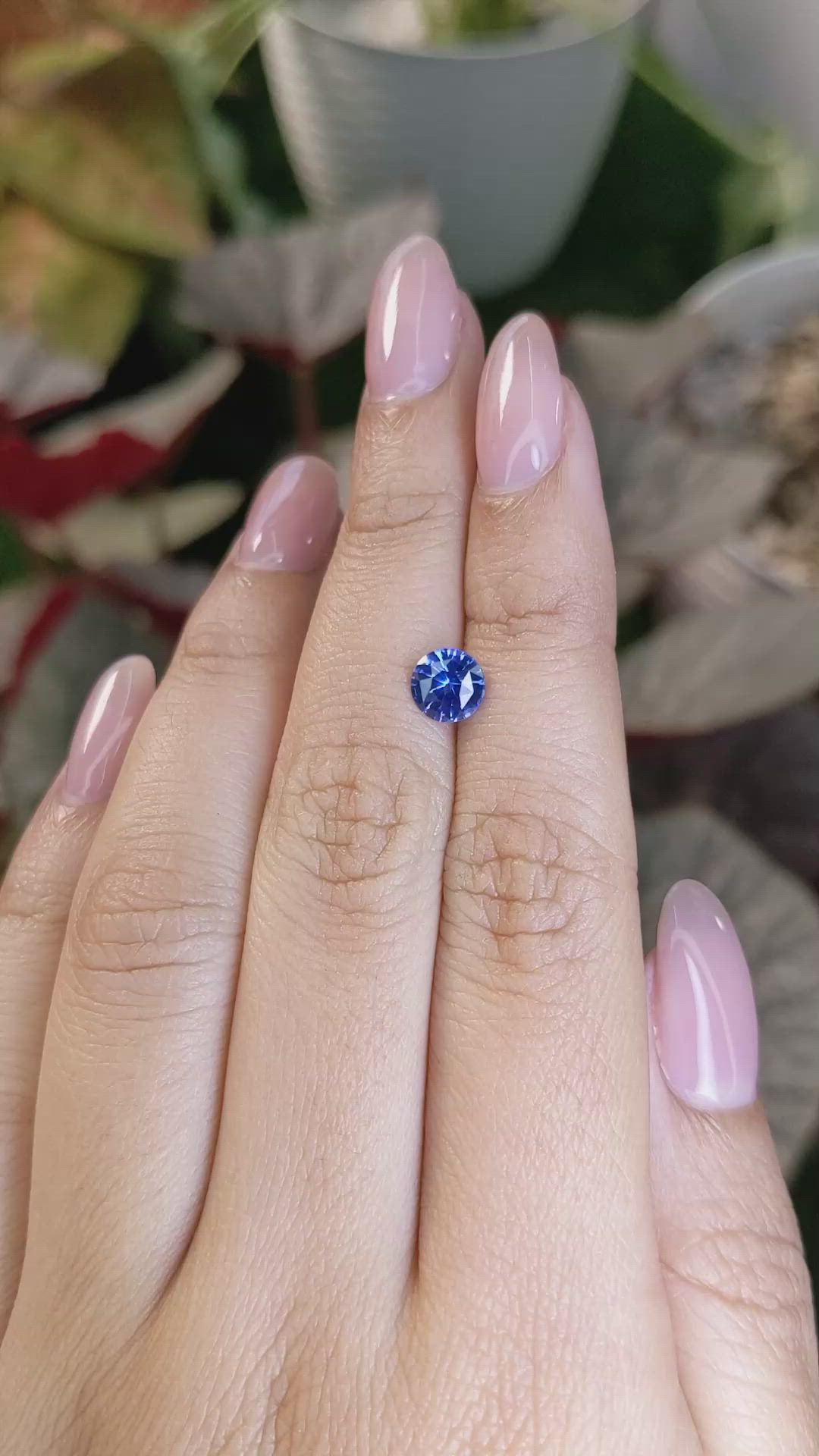 1.00 Ct. Blue Sapphire from Ceylon (Sri Lanka) Size Video