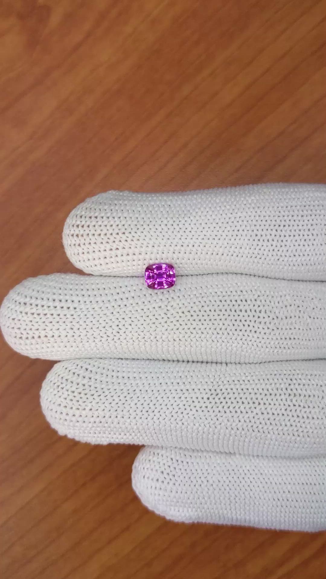 0.68 Ct. Pinkish Purple Sapphire from Ceylon (Sri Lanka) Size Video