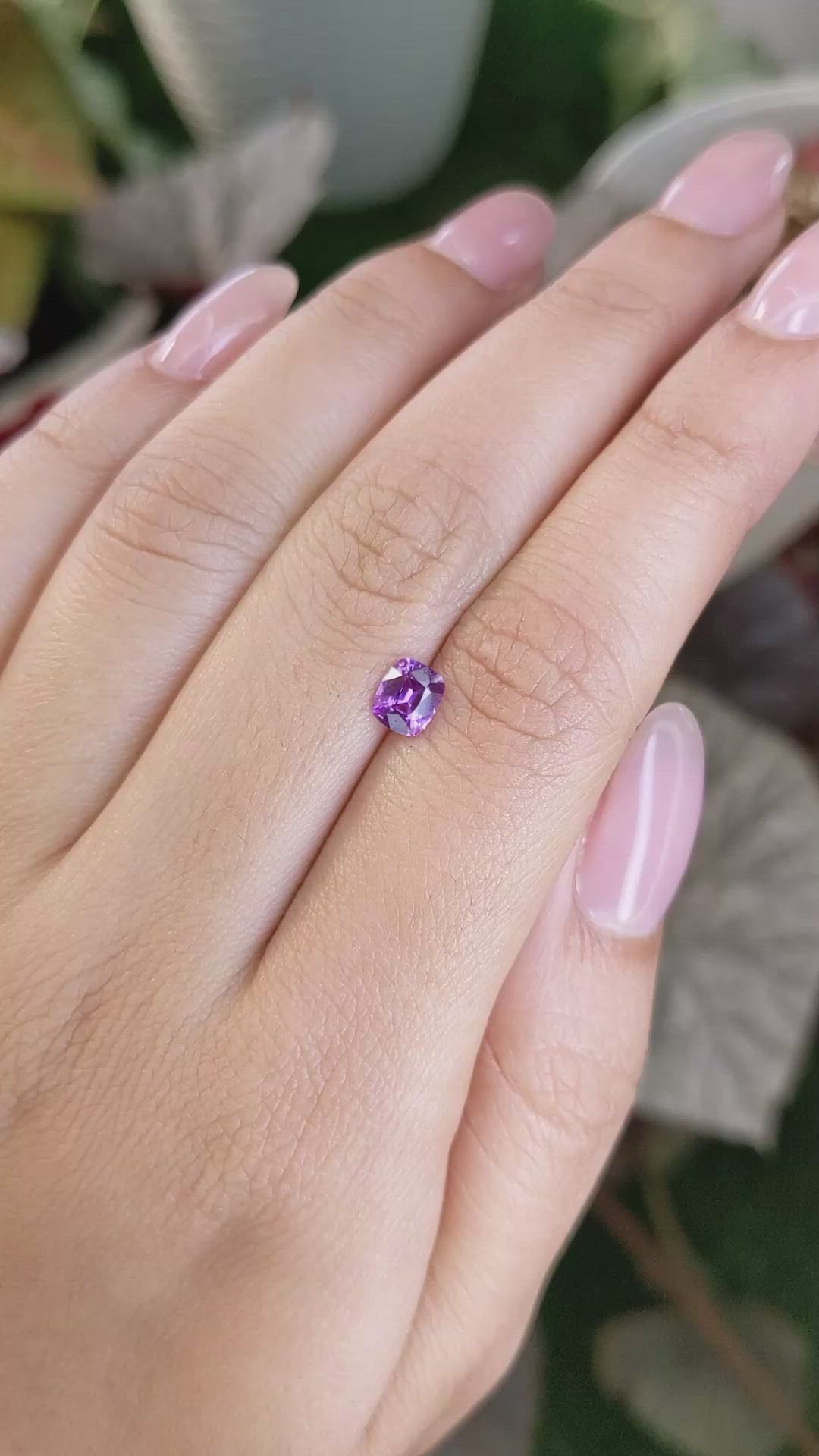 0.68 Ct. Pinkish Purple Sapphire from Ceylon (Sri Lanka) Size Video