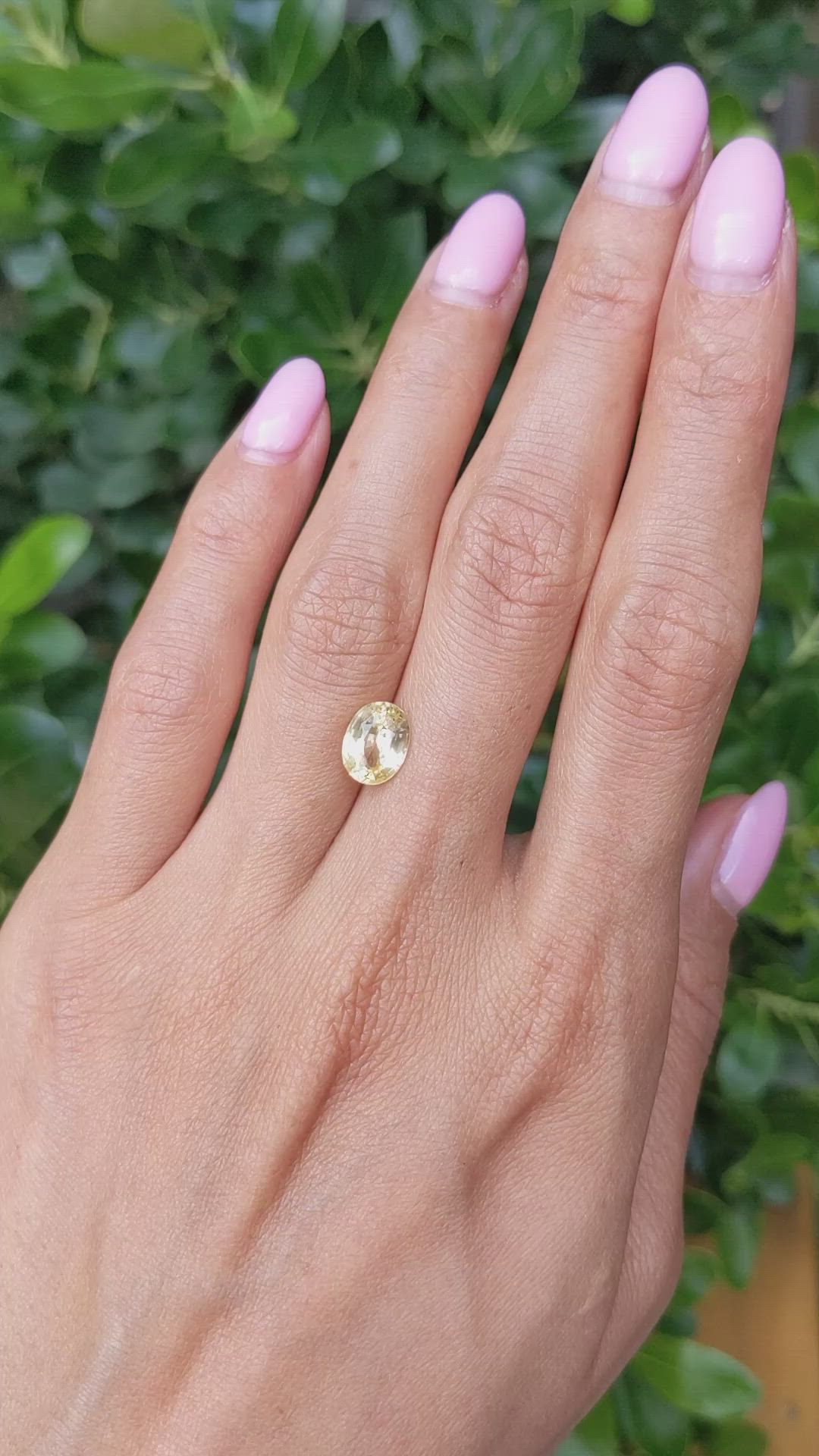 2.65 Ct. Yellow Sapphire from Ceylon (Sri Lanka) Size Video