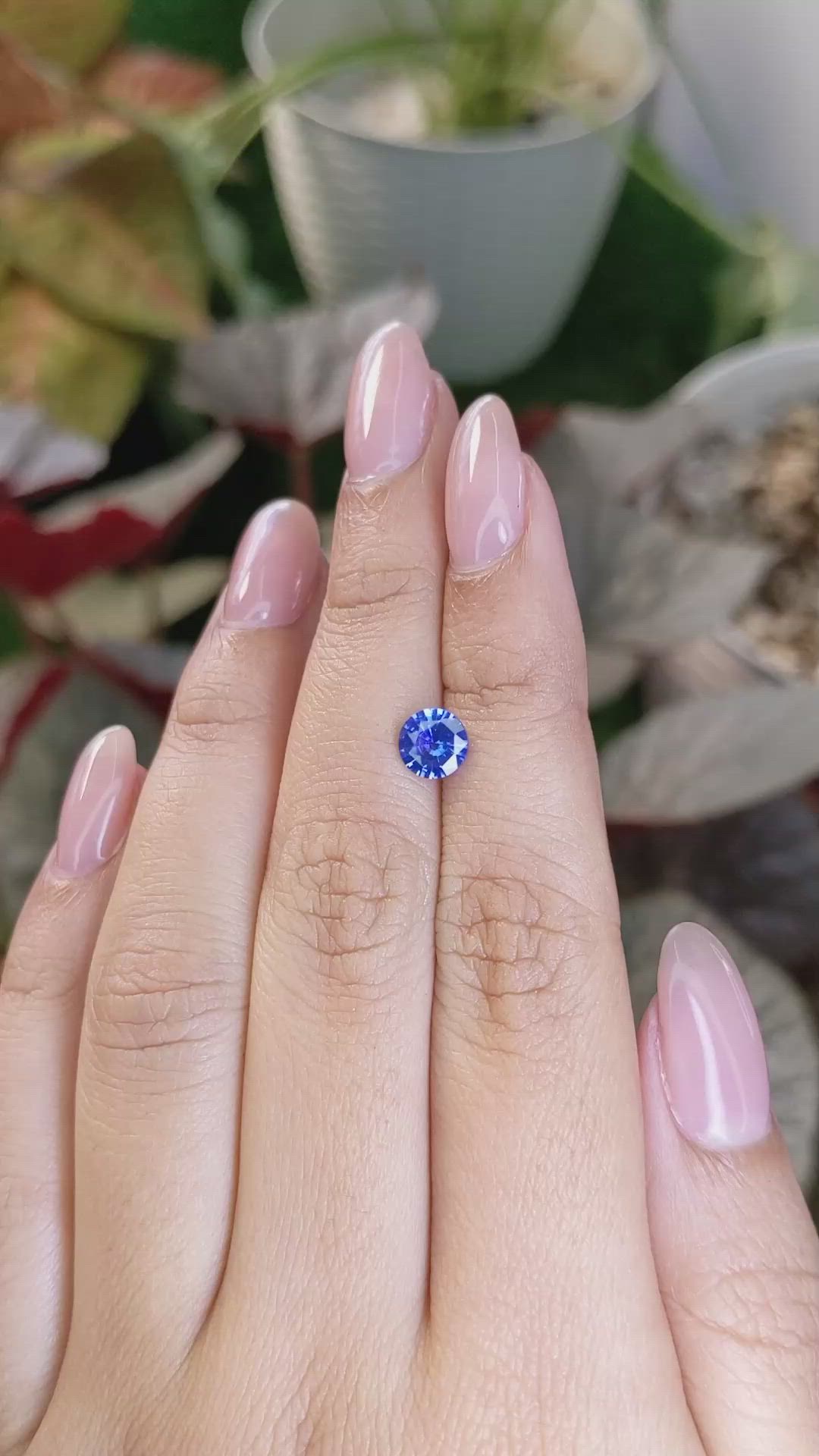 1.03 Ct. Blue Sapphire from Ceylon (Sri Lanka) Size Video