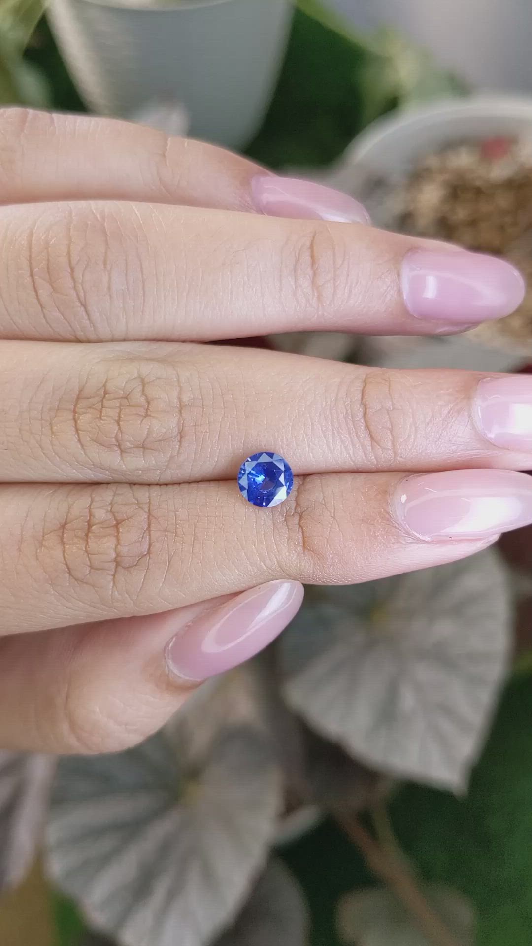 1.03 Ct. Blue Sapphire from Ceylon (Sri Lanka) Size Video