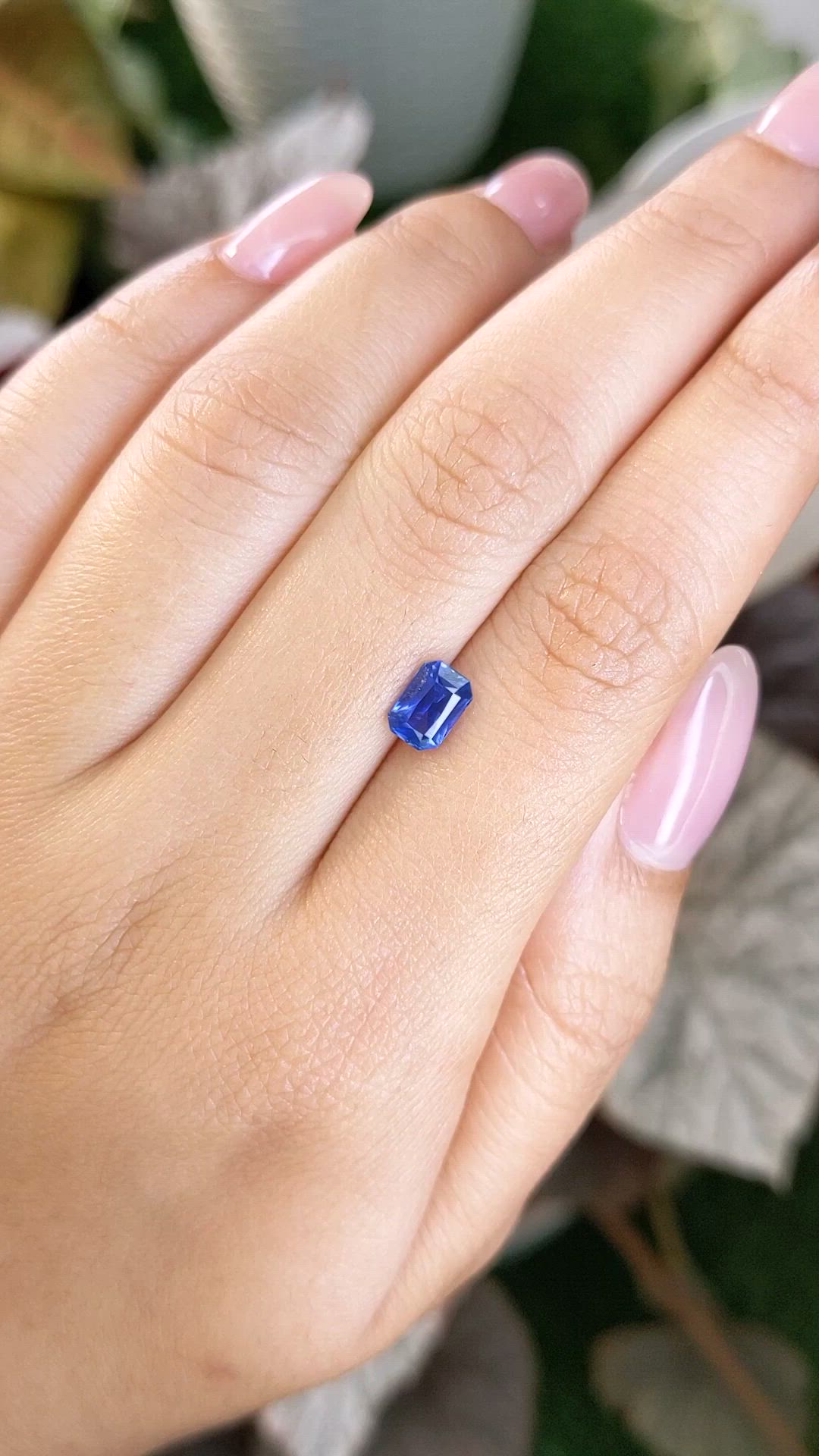 1.17 Ct. Blue Sapphire from Ceylon (Sri Lanka) Size Video