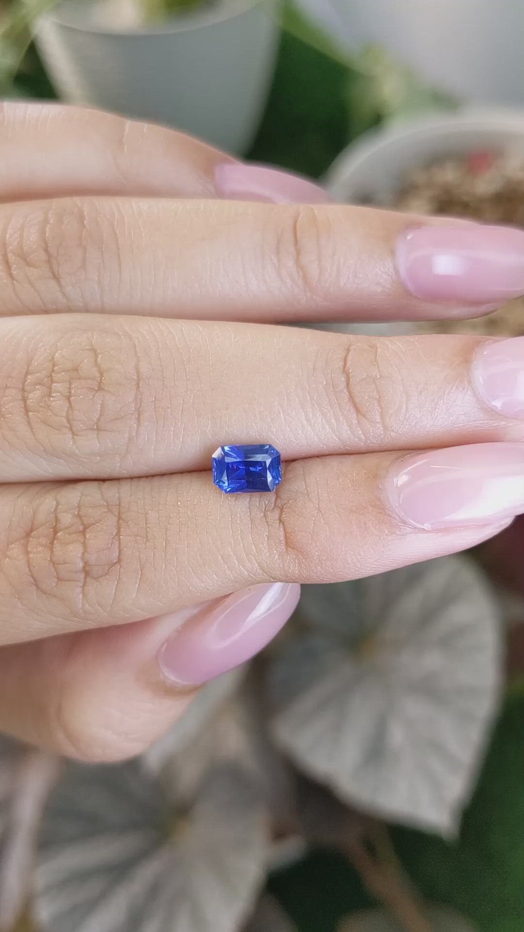 1.17 Ct. Blue Sapphire from Ceylon (Sri Lanka) Size Video