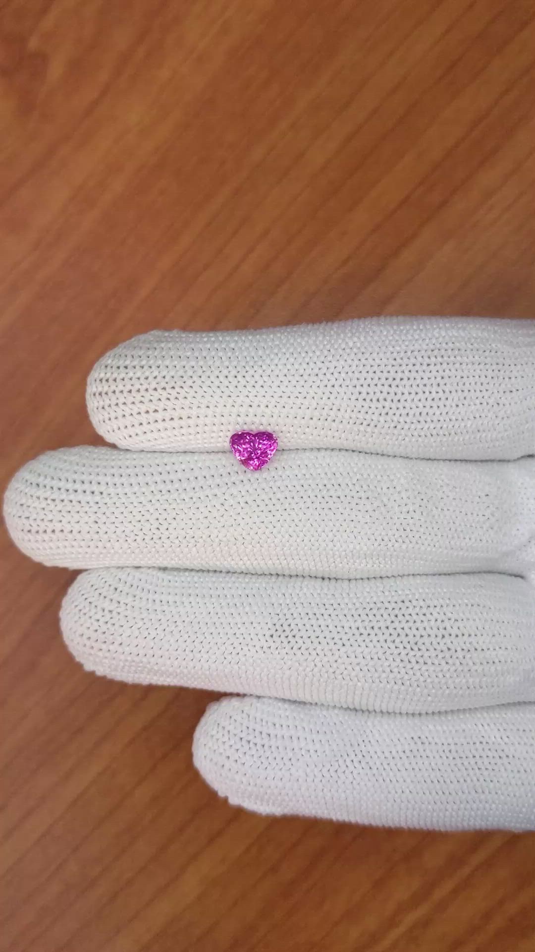 1.01 Ct. Purplish Pink Sapphire from Ceylon (Sri Lanka) Size Video
