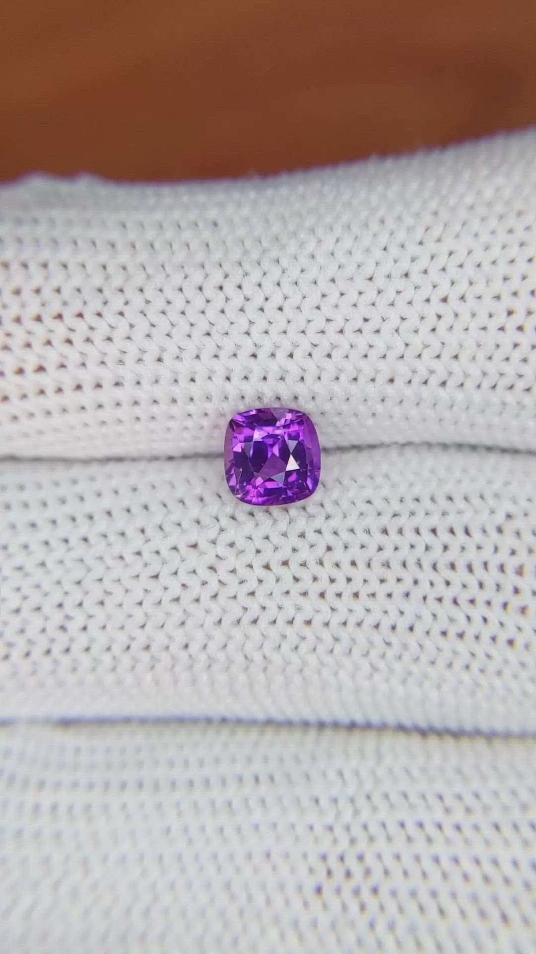 1.02 Ct. Pinkish Purple Sapphire from Ceylon (Sri Lanka) Size Video