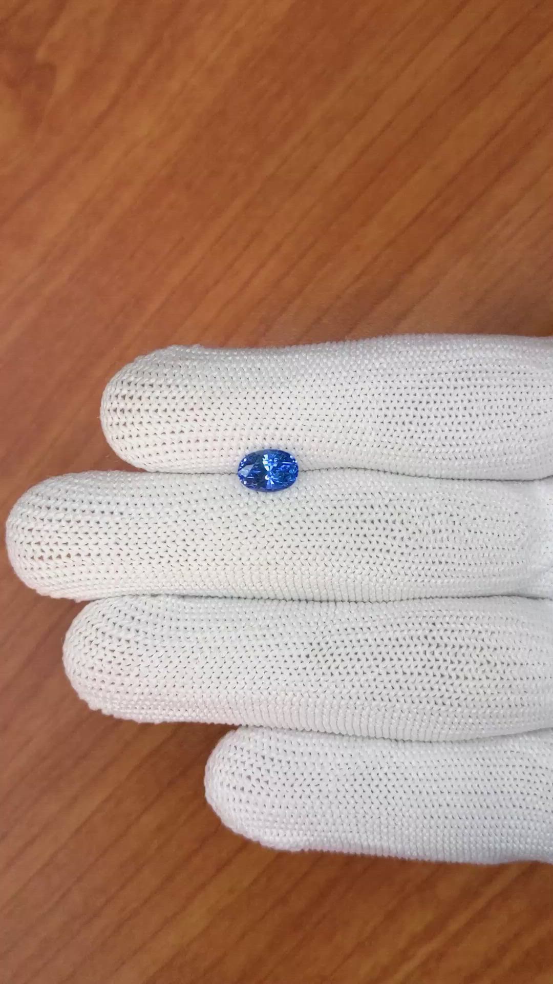 1.28 Ct. Blue Sapphire from Ceylon (Sri Lanka) Size Video