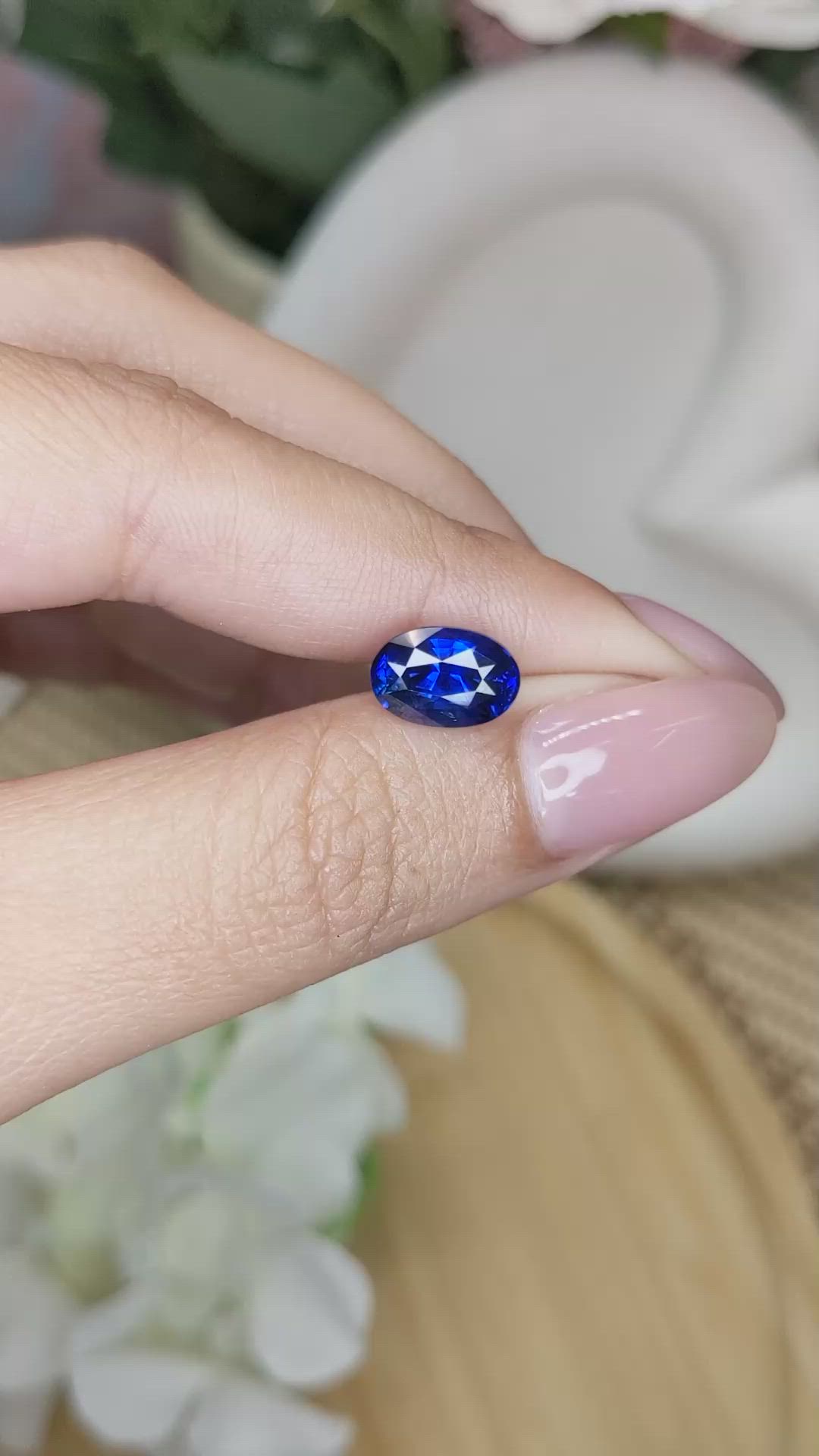 3.05 Ct. Blue Sapphire from Ceylon (Sri Lanka) Size Video