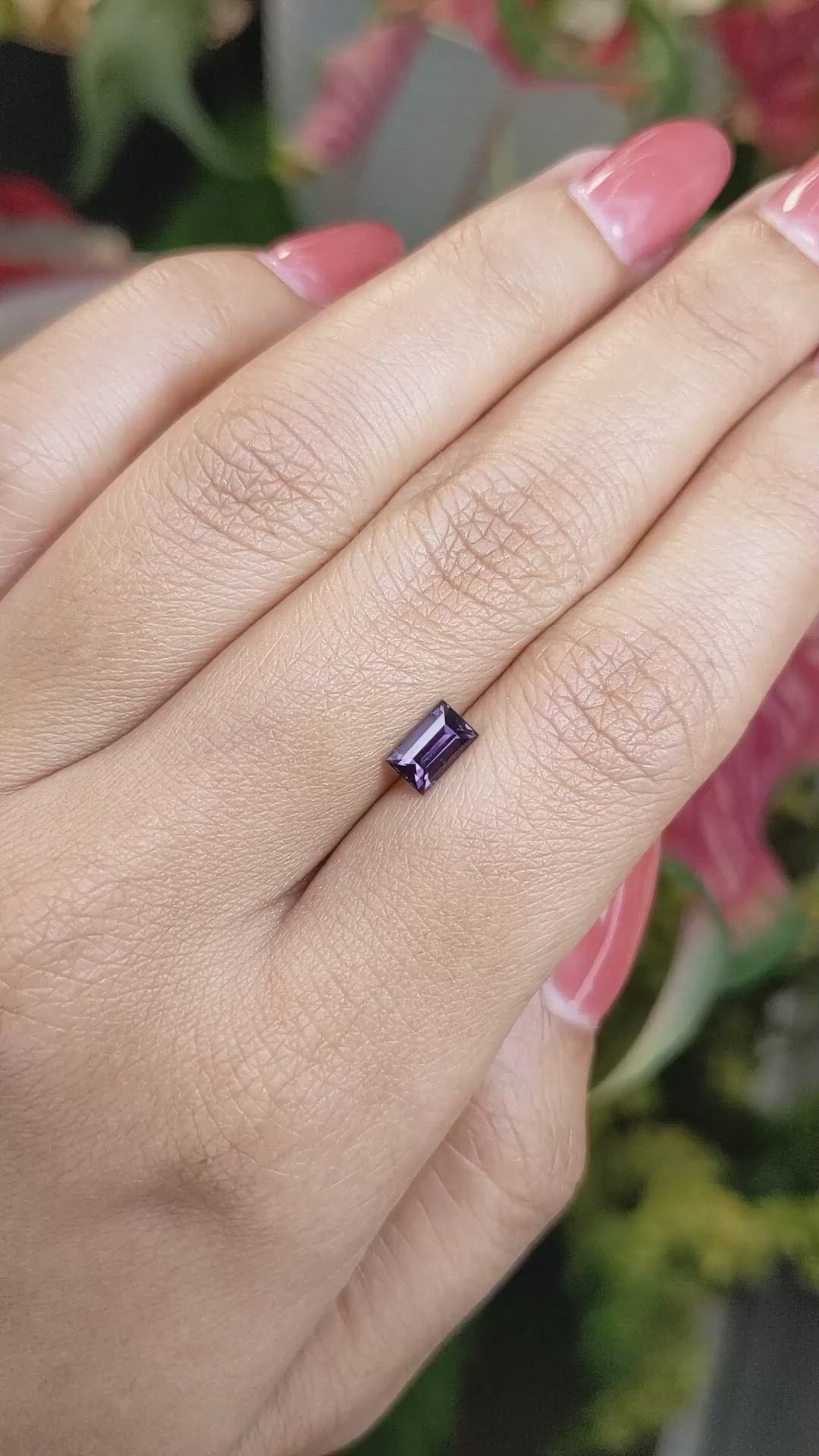 0.81 Ct. Pinkish Purple Sapphire from Ceylon (Sri Lanka) Size Video