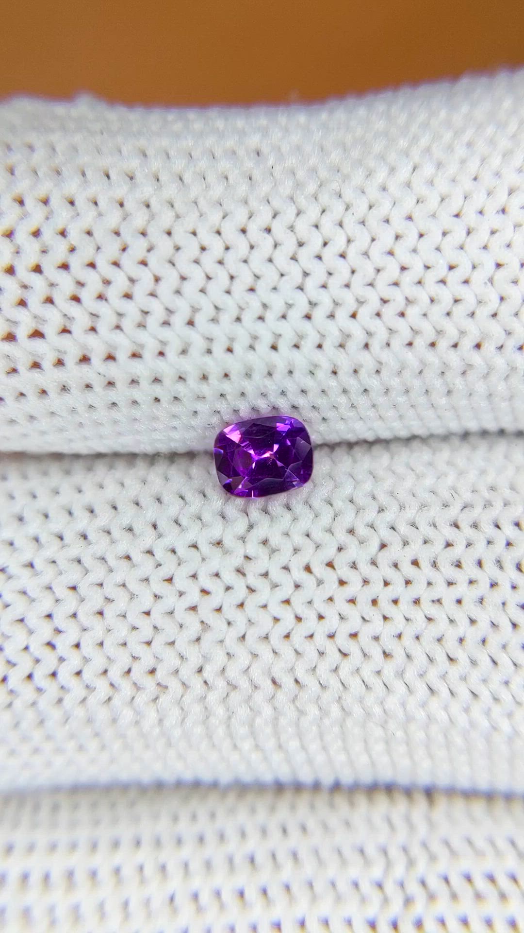 0.38 Ct. Pinkish Purple Sapphire from Ceylon (Sri Lanka) Size Video