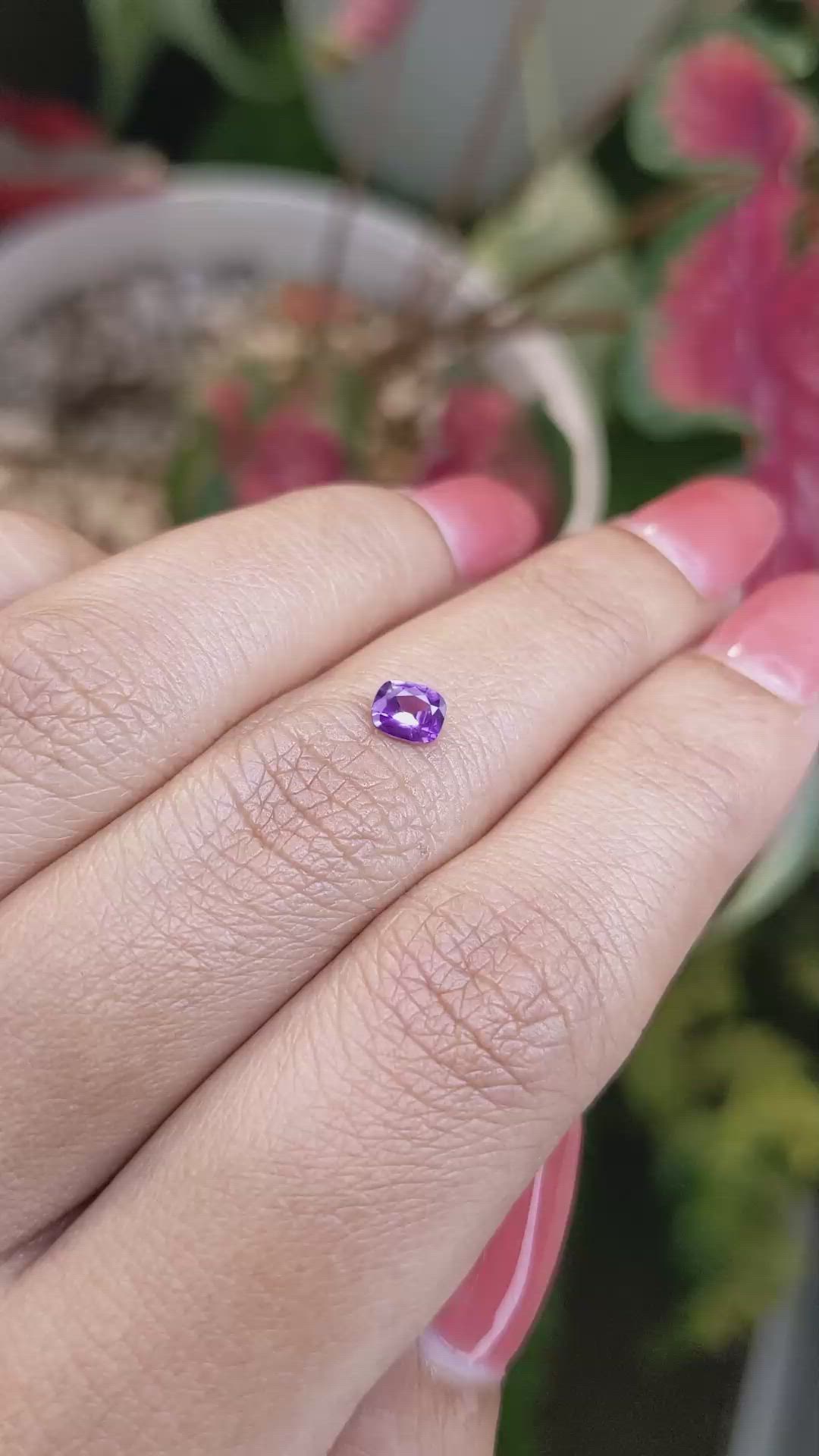 0.38 Ct. Pinkish Purple Sapphire from Ceylon (Sri Lanka) Size Video