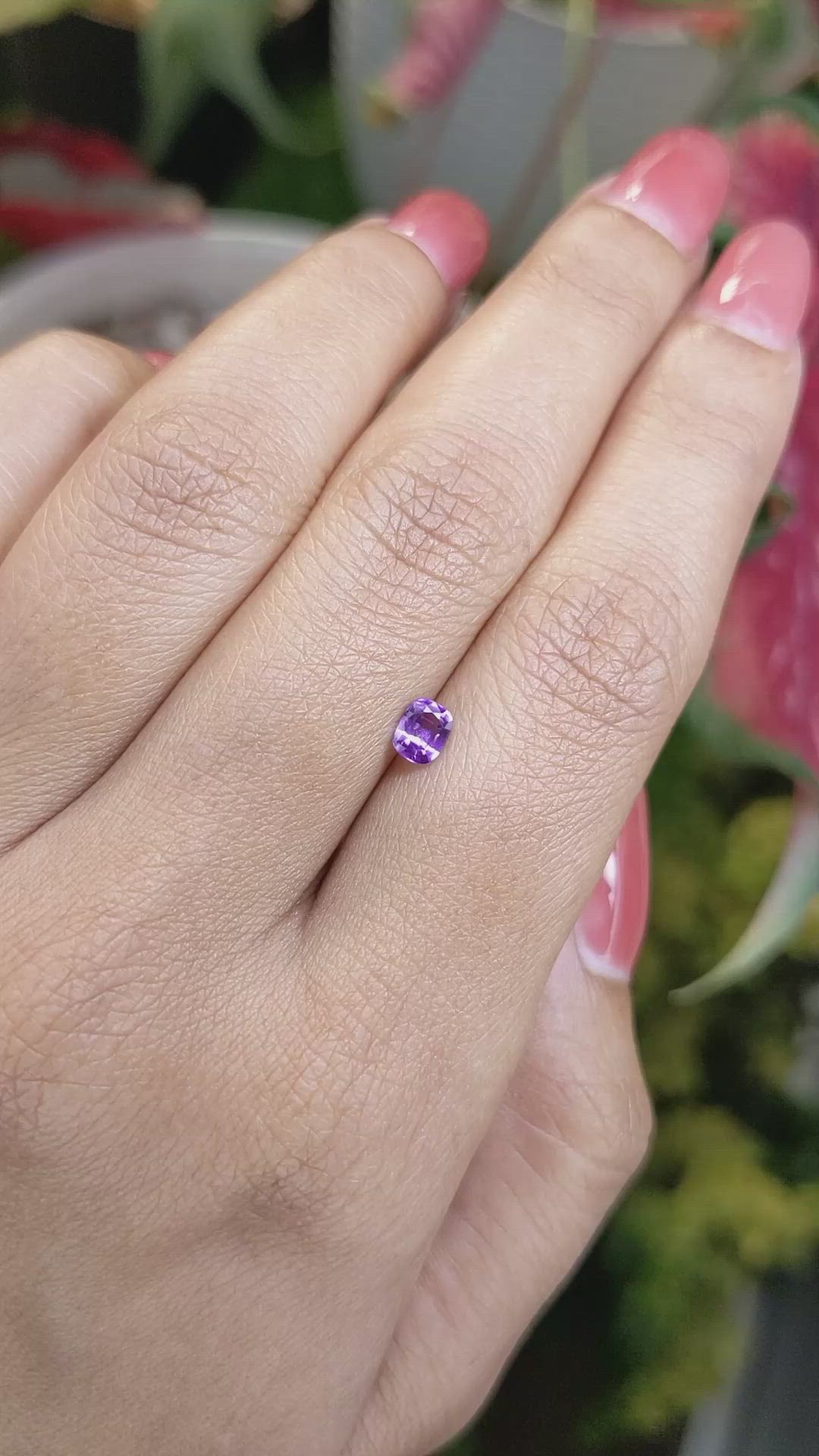 0.38 Ct. Pinkish Purple Sapphire from Ceylon (Sri Lanka) Size Video