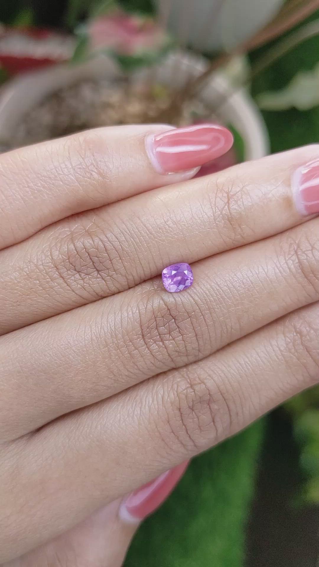0.72 Ct. Pinkish Purple Sapphire from Ceylon (Sri Lanka) Size Video