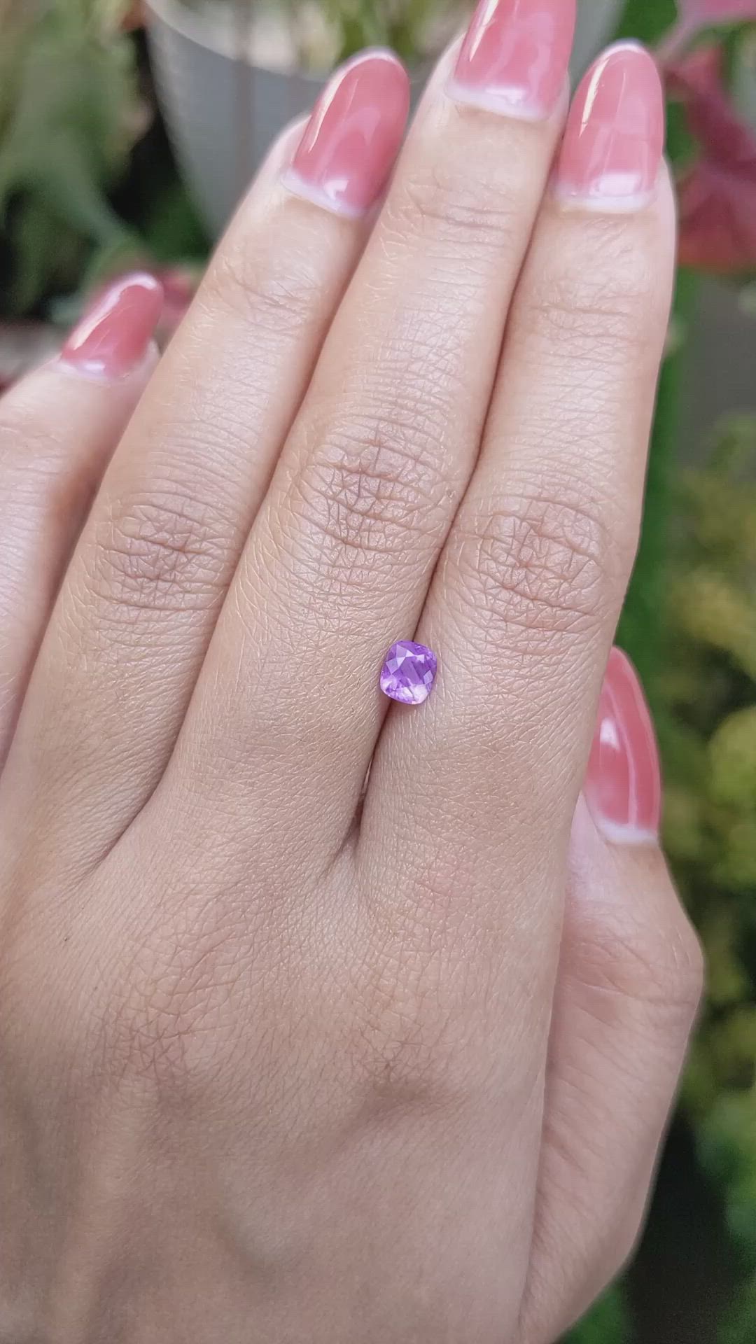 0.72 Ct. Pinkish Purple Sapphire from Ceylon (Sri Lanka) Size Video