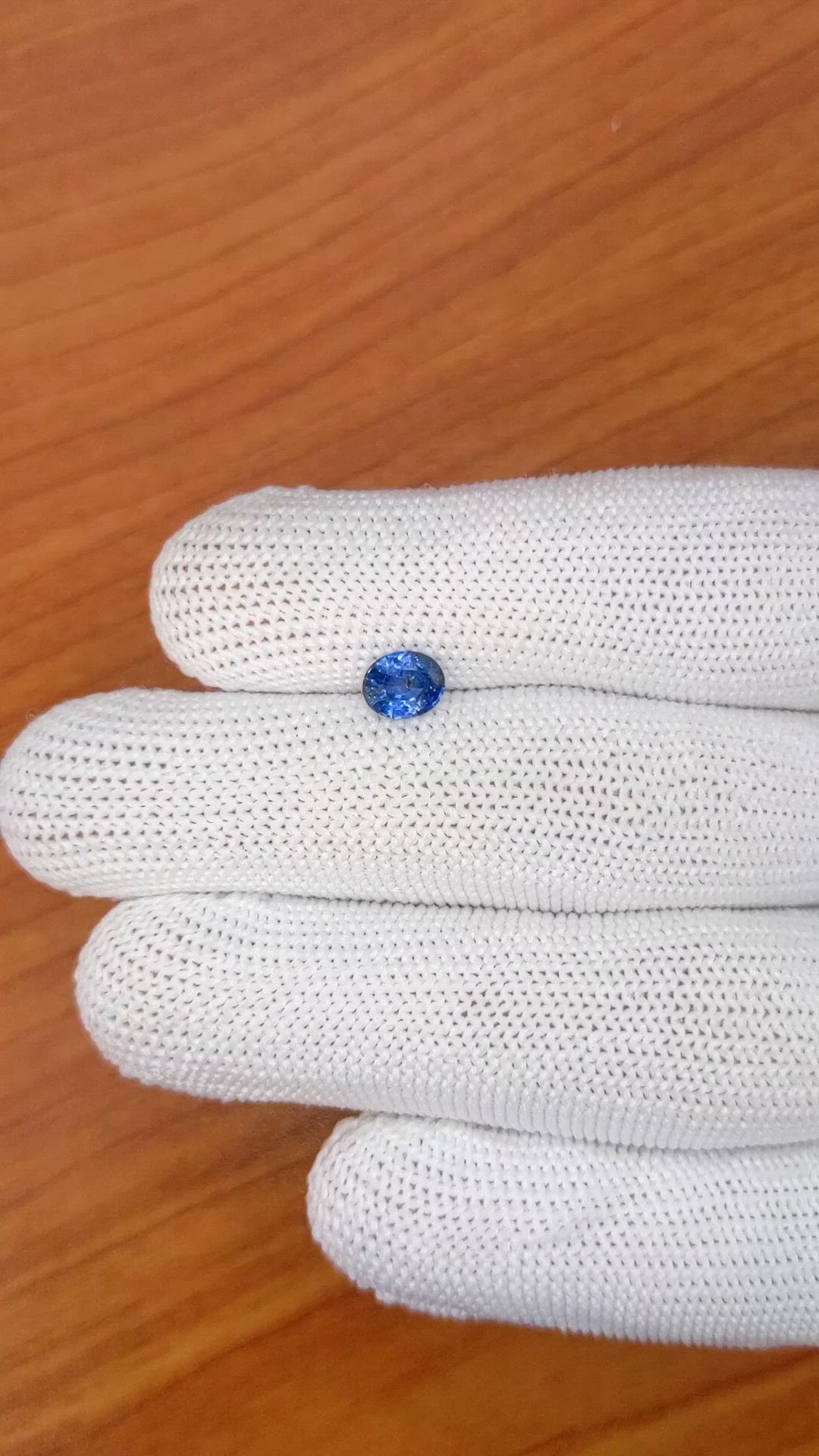 0.93 Ct. Blue Sapphire from Ceylon (Sri Lanka) Size Video