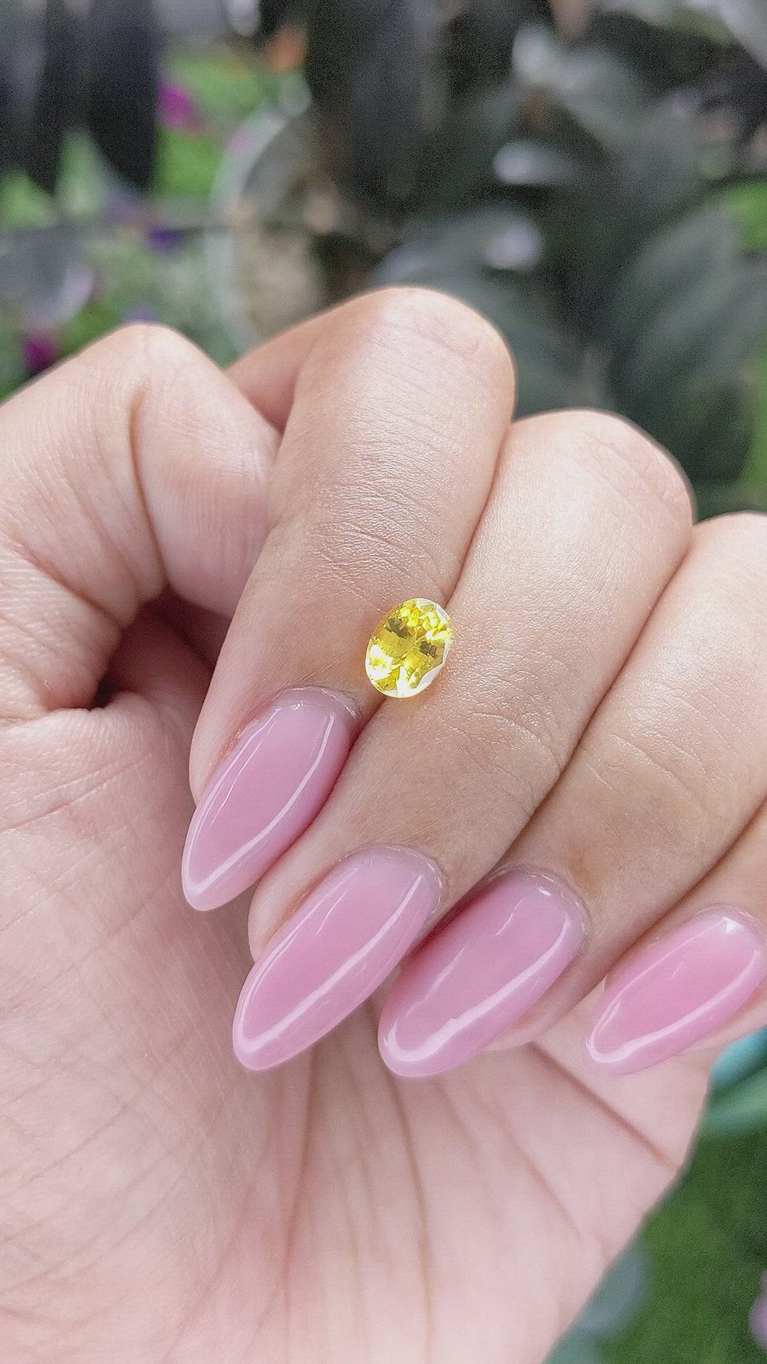 1.04 Ct. Yellow Sapphire from Ceylon (Sri Lanka) Size Video